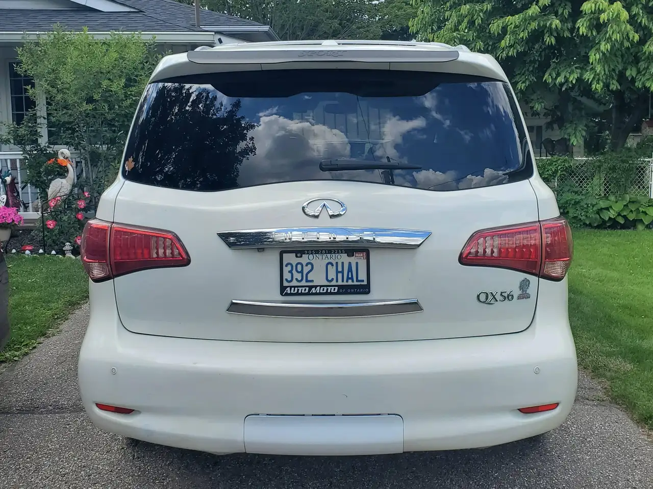 Infiniti QX56 photo Infiniti QX56