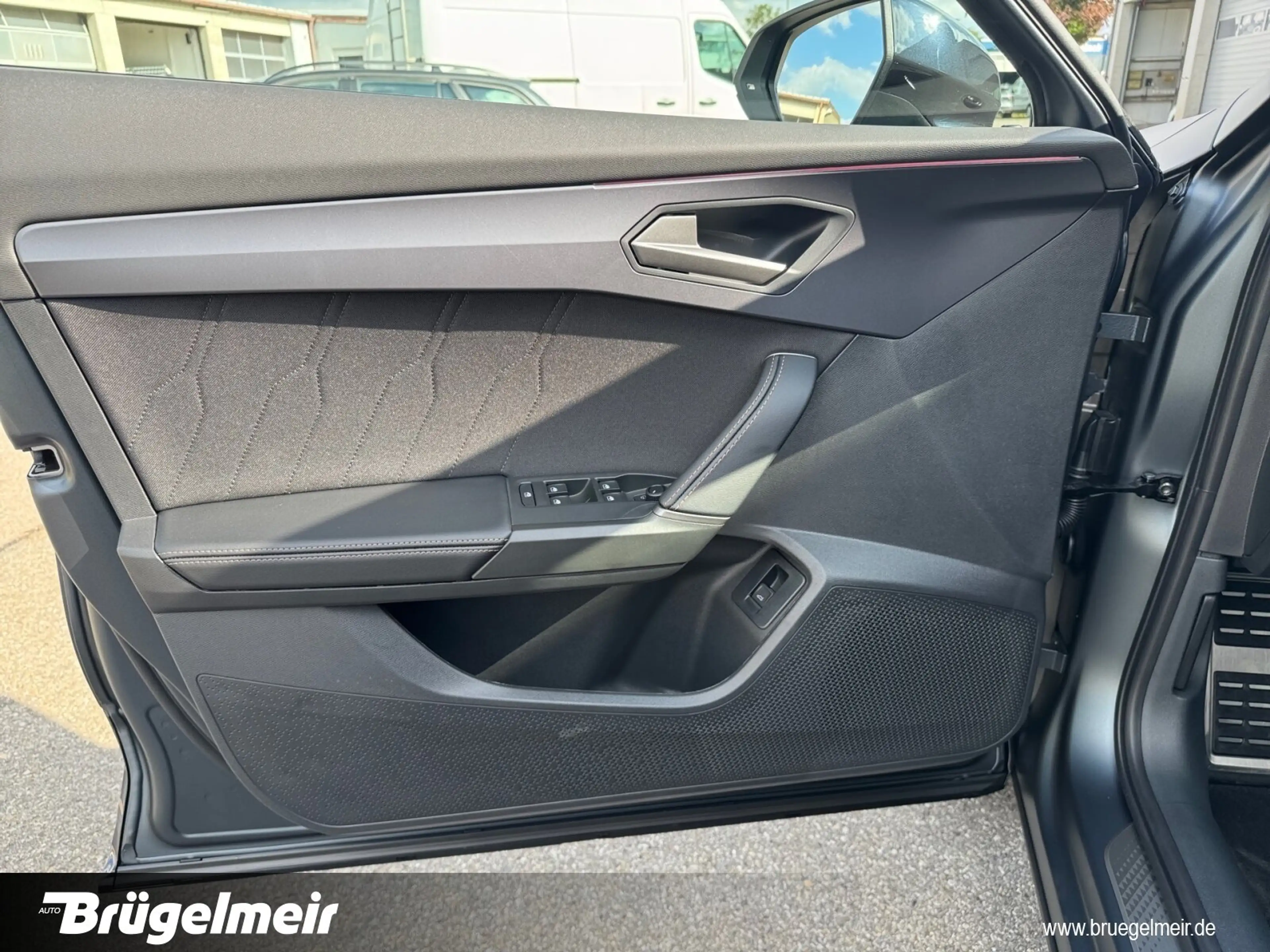 CUPRA Formentor 2.0 TSI DSG 4Drive+AHK+ACC+NAVI+KAM+18  L-R Sensor/Dachrel./eFH./NSW/Lendenwirbelstütze Sitz vorn — photo 17