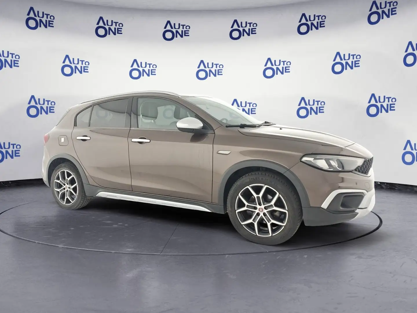 Fiat Tipo Tipo 1.0 5 porte Cross - 2k** Marrone - 1