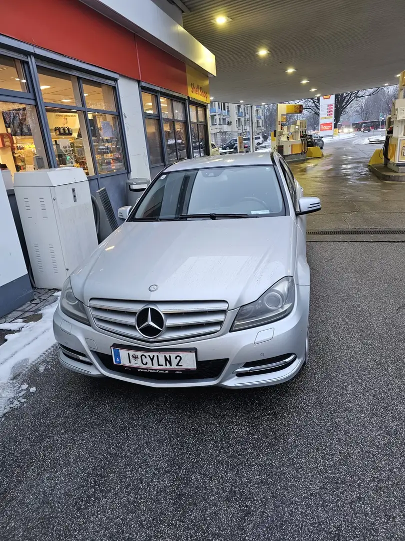 Mercedes-Benz C 220 Avantgarde CDI BlueEfficiency Aut. - 2