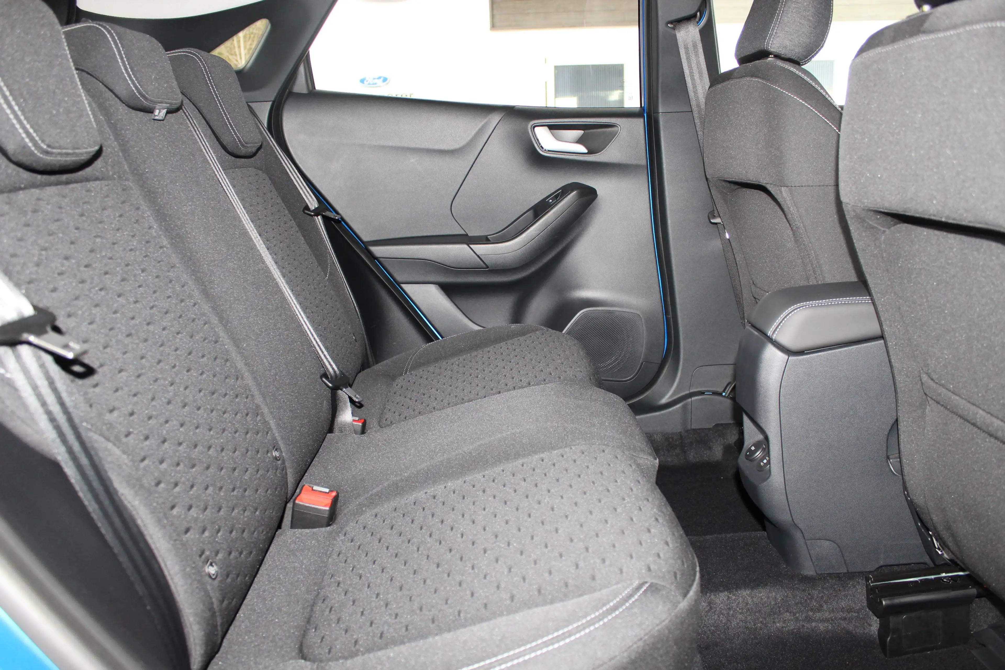 Ford Puma Titanium LED,Navi,Pano,WinPak,Kamera,PDC,ACC,AHK — photo 4