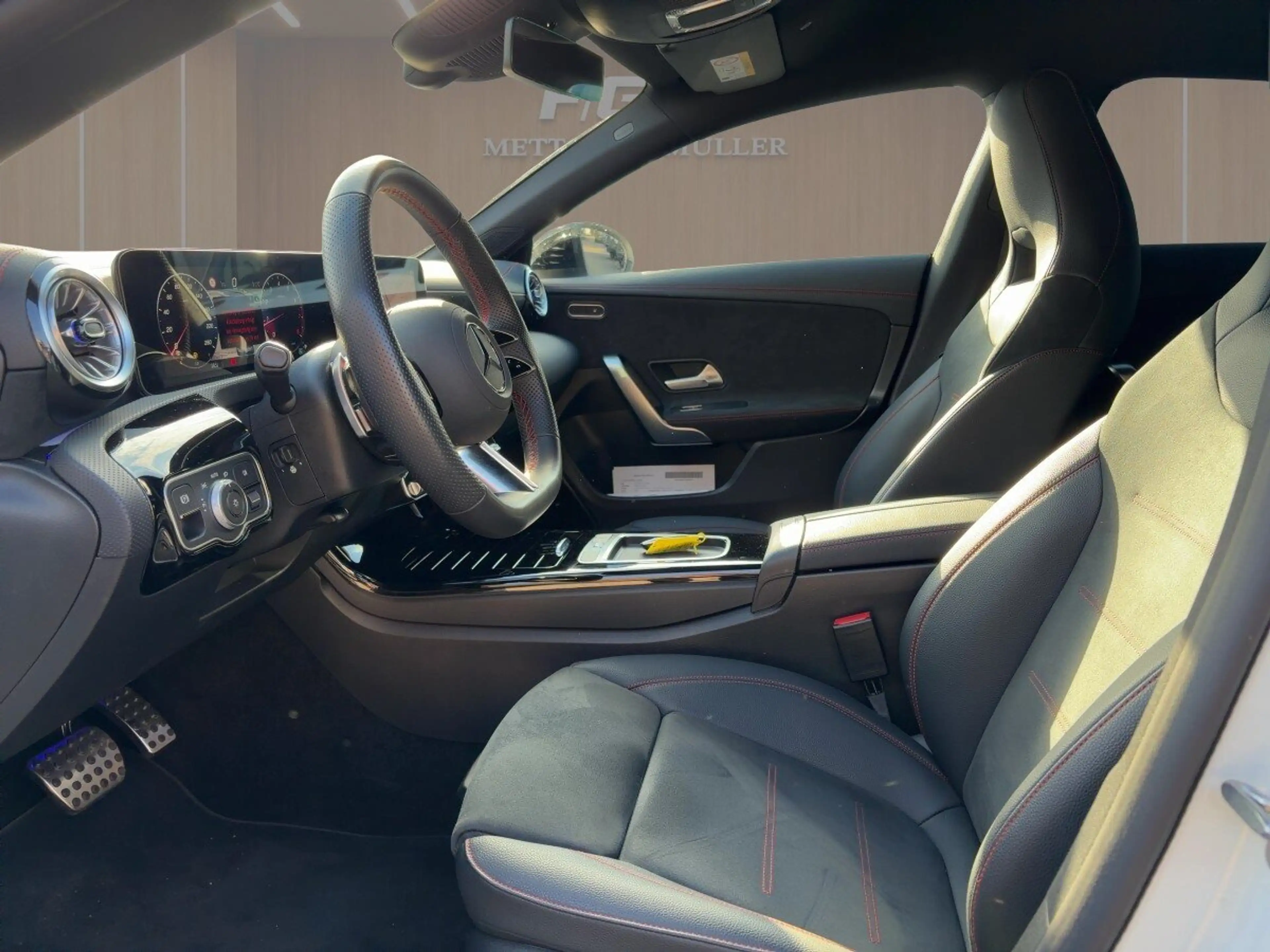 Mercedes-Benz CLA 200 CLA 200 Shooting Brake AMG-LINE+NIGHT+KEYLESS-GO+ — photo 6