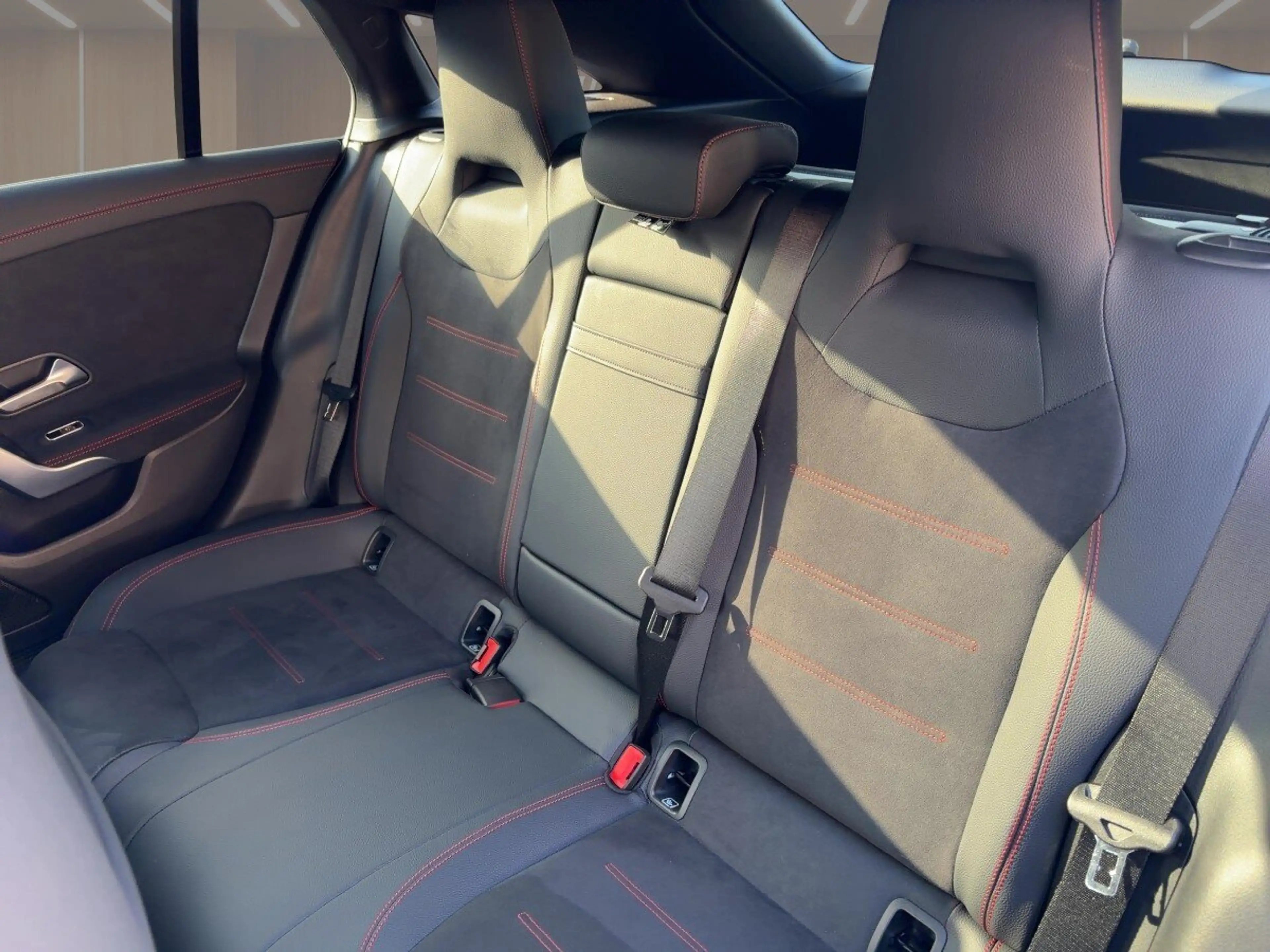 Mercedes-Benz CLA 200 CLA 200 Shooting Brake AMG-LINE+NIGHT+KEYLESS-GO+ — photo 15