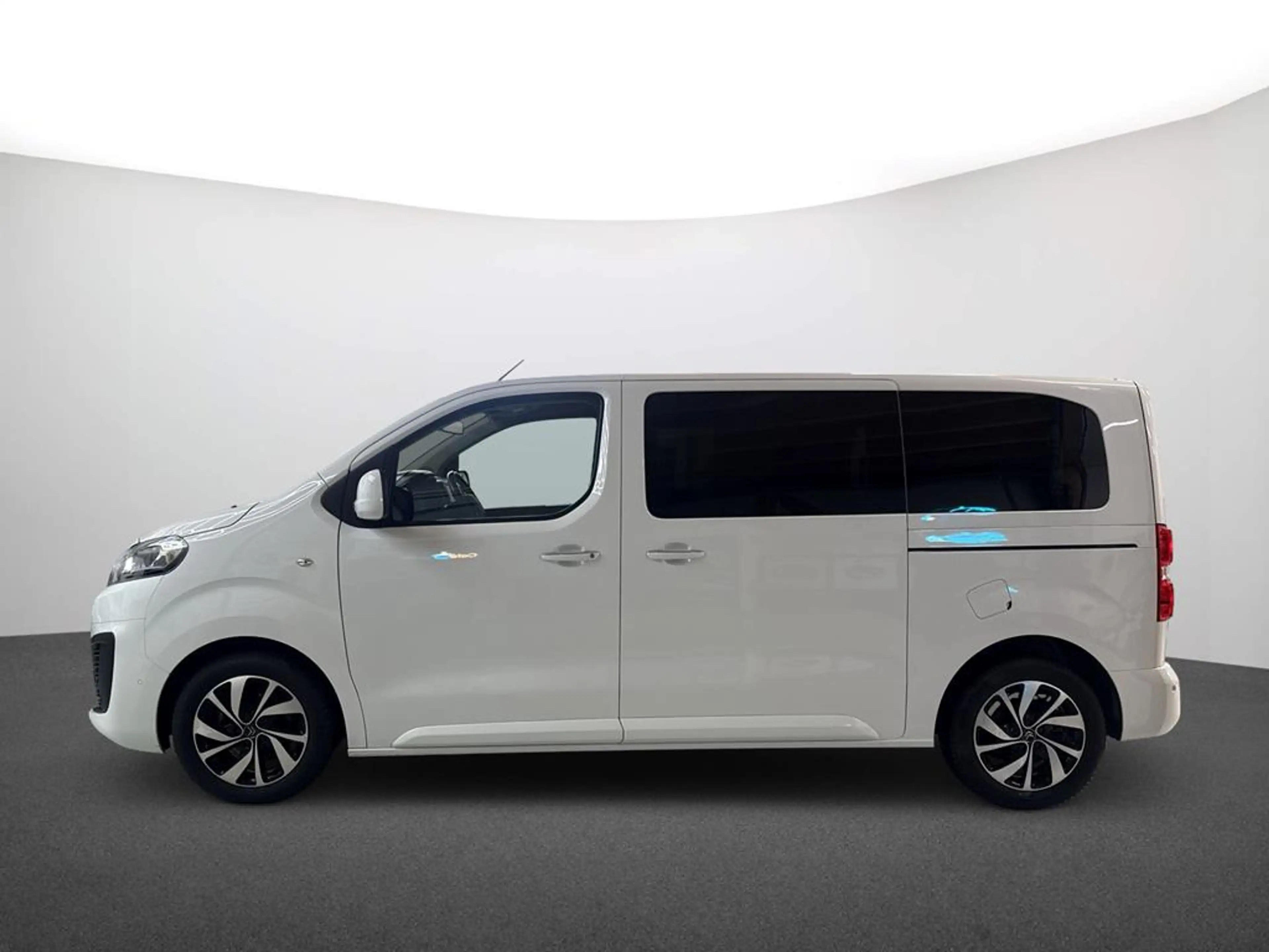 Citroen Spacetourer 2.0 BlueHDi 180 Business Lounge — photo 4