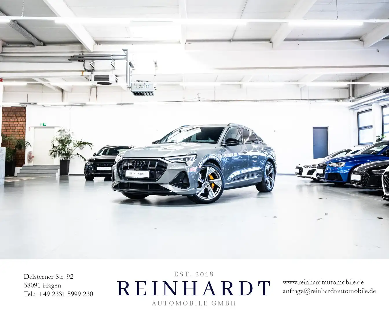 Audi e-tron SPORTBACK 55 2x S LINE BLACK EDITION PANO Grau - 1