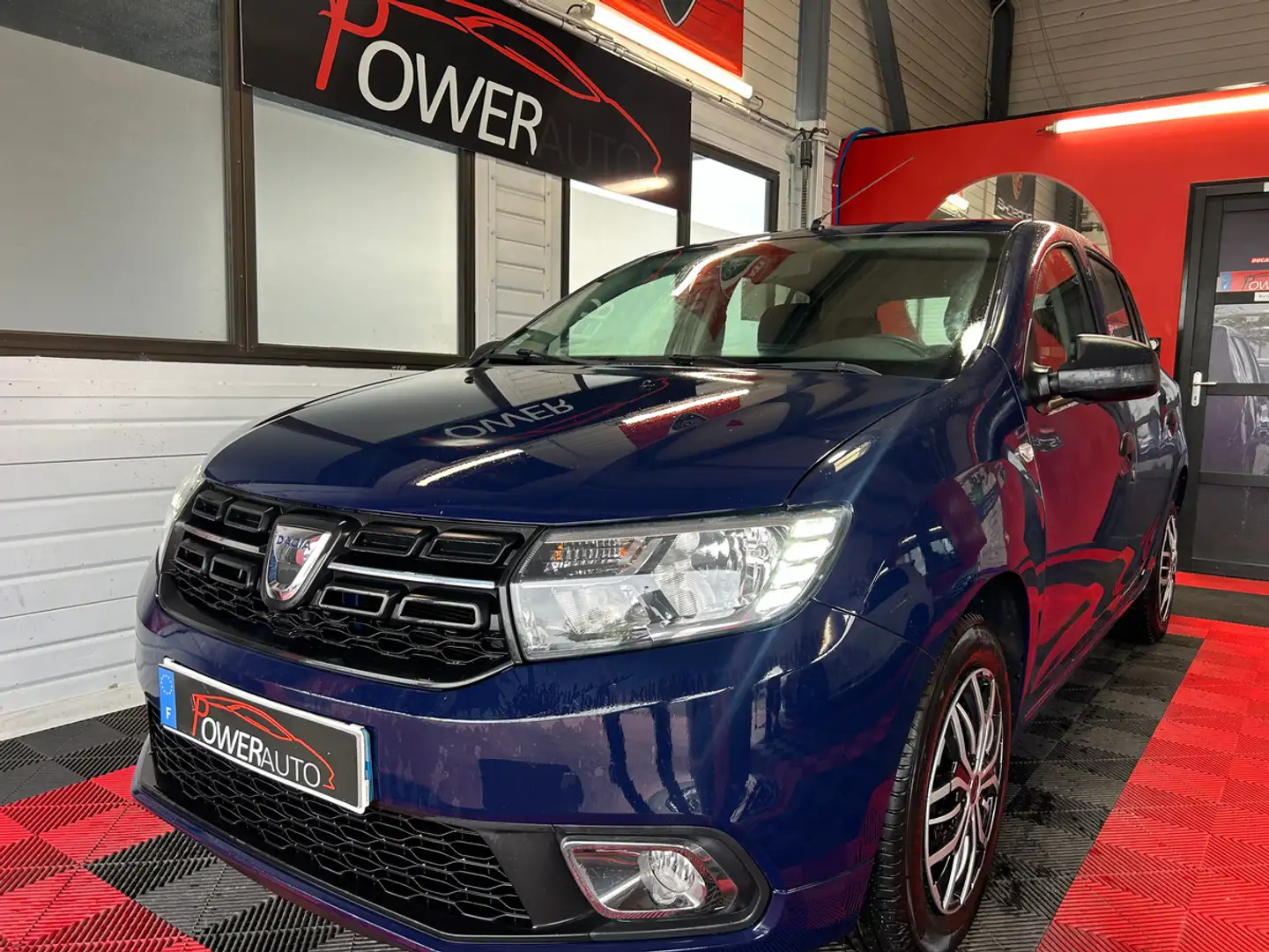 Dacia Sandero sce 75CV 95016KMS Bleu - 1