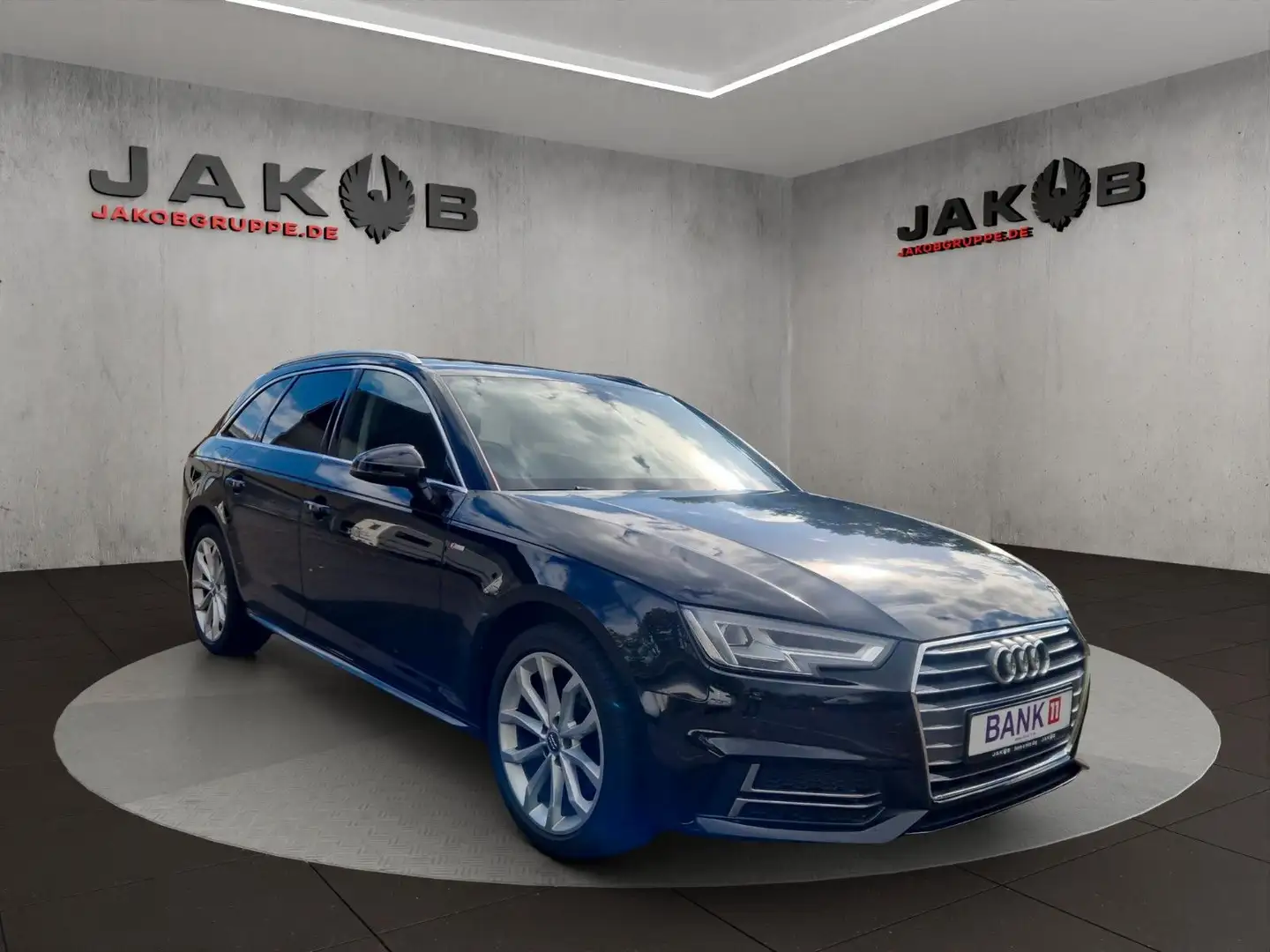 Audi A4 1.4 TFSI Avant+S LINE+NAVI+SZ+SCHECKHEFT Zwart - 2