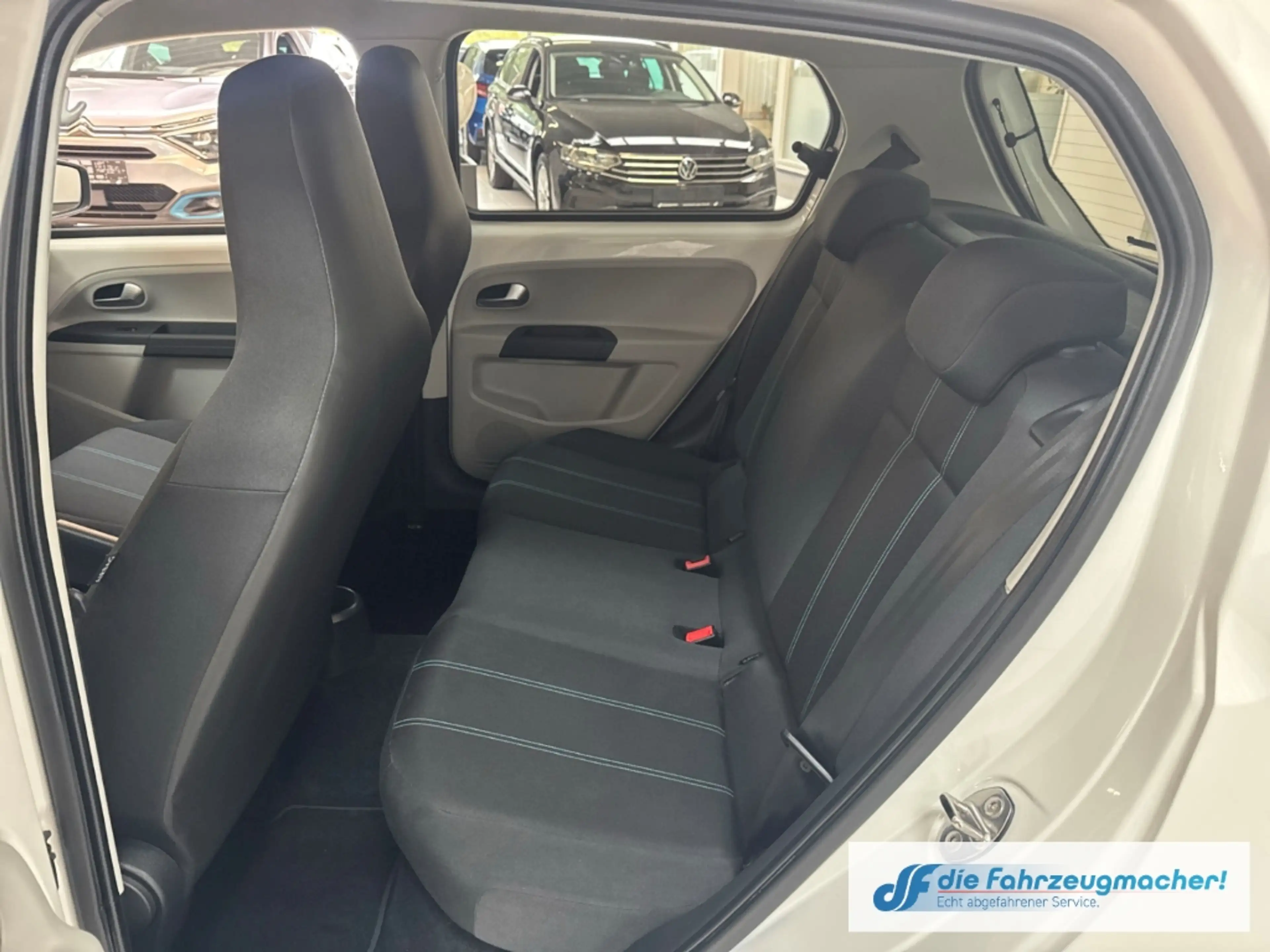 SEAT Mii Style 1.0 Soundsystem SHZ Berganfahrass. Winterpak — photo 15