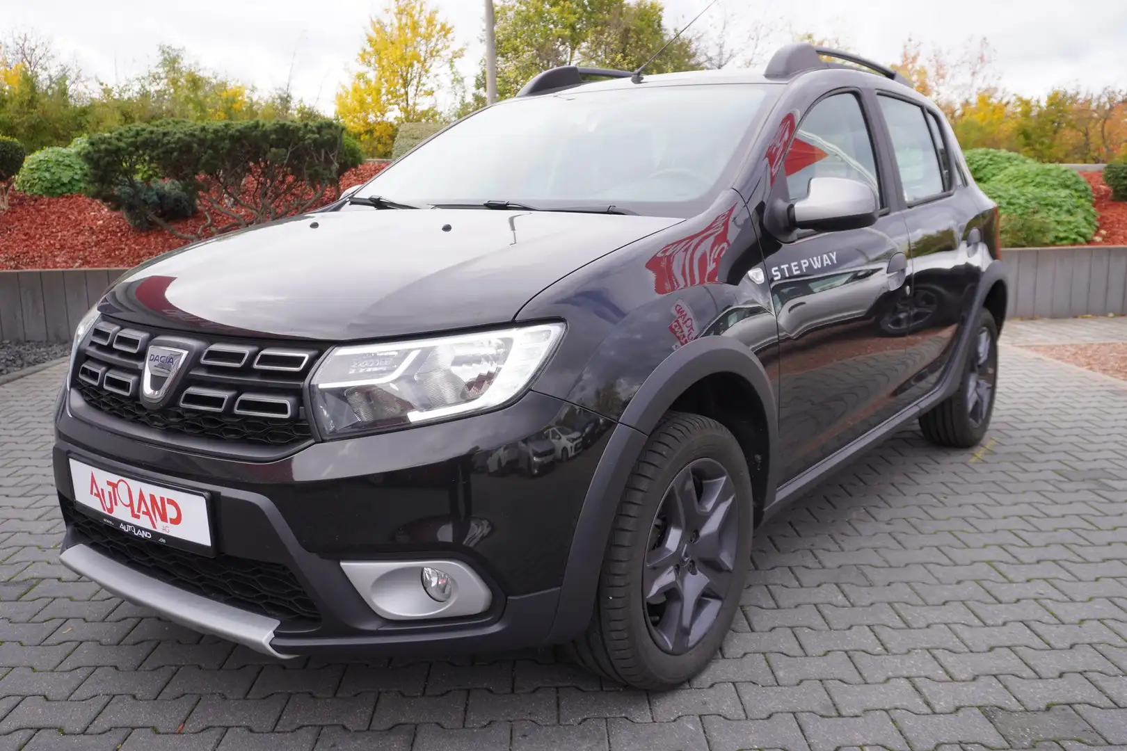 Dacia Sandero Stepway II Celebration Navi Kamera PDC Grau - 2