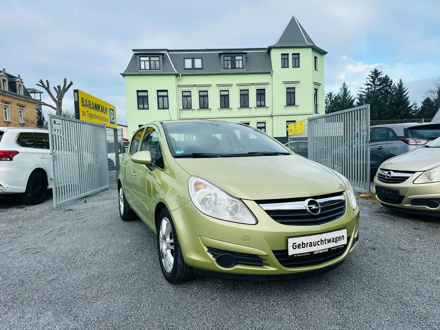 Opel Corsa Edition 2.HAND KLIMA ALU EURO 4 TÜV 01/26 Grün - 1