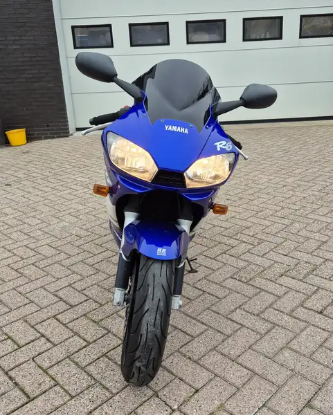 Yamaha YZF-R6 - foto 4