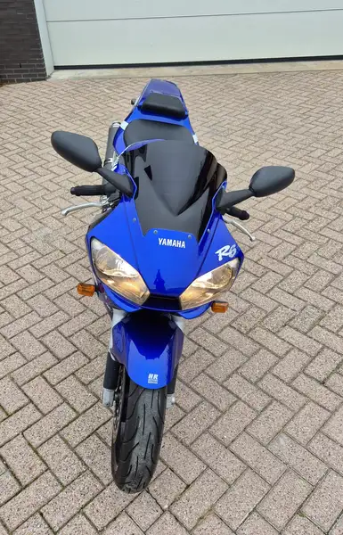 Yamaha YZF-R6 - foto 5