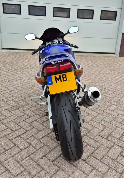 Yamaha YZF-R6 - foto 6