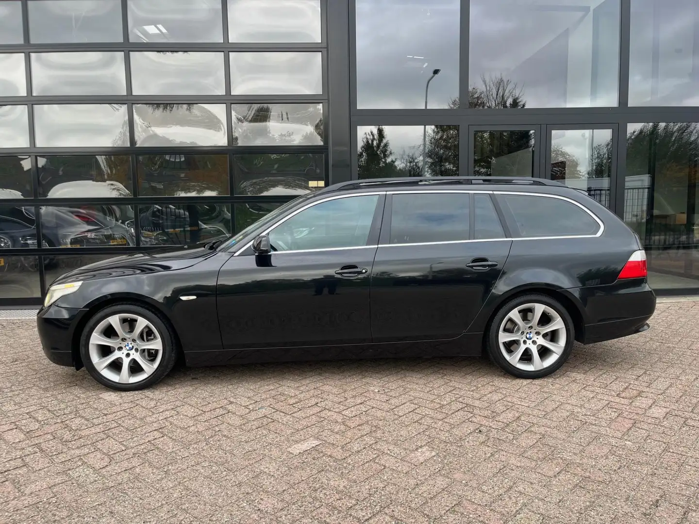 BMW 530 5-serie Touring 530d High Executive, Panodak, Leer Zwart - 2