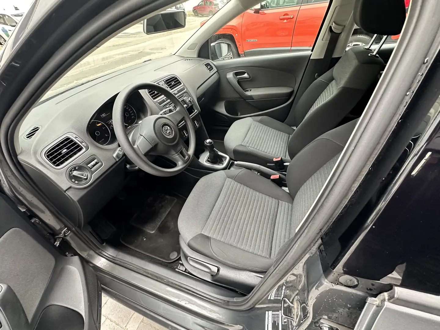 Volkswagen Polo 5p 1.2 tdi Trendline - 2