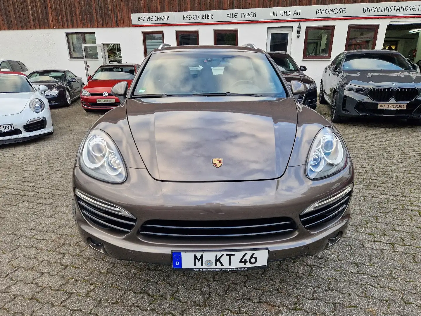 Porsche Cayenne CAYENNE DIESEL "SEHR GEPFLEGT " 21 ZOLL, AHK !!! Braun - 2