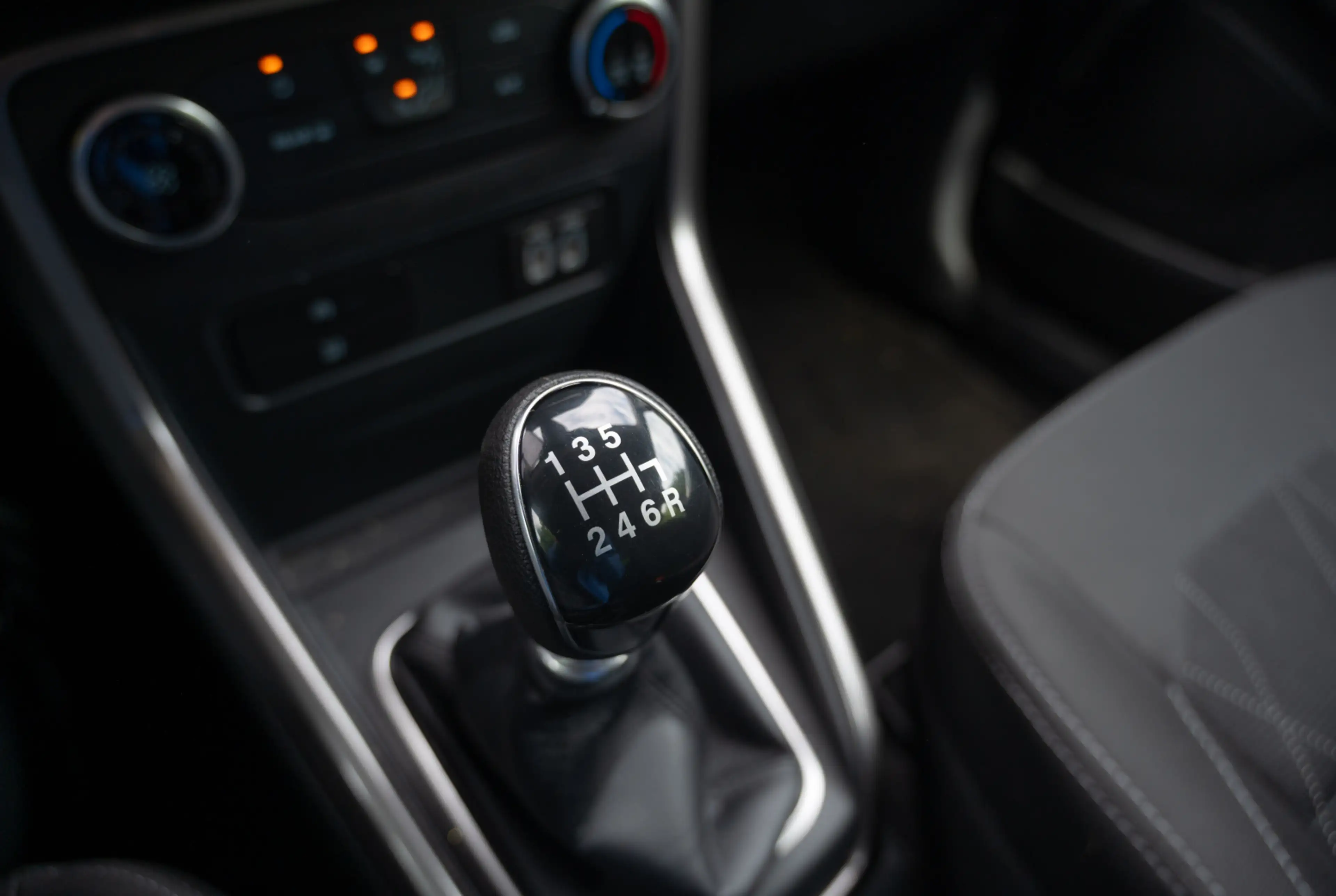 Ford EcoSport 1.0 EcoBoost Cool & Connect 100 *AHK*DAB*BLUETOOTH* *INVENTUR-SALE* — photo 10