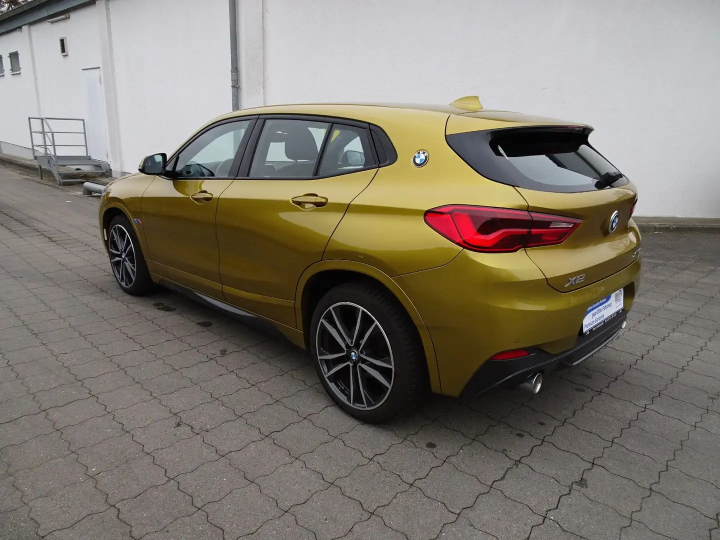 BMW X2 xDrive18d M Sport / Navi /LED Gold - 2