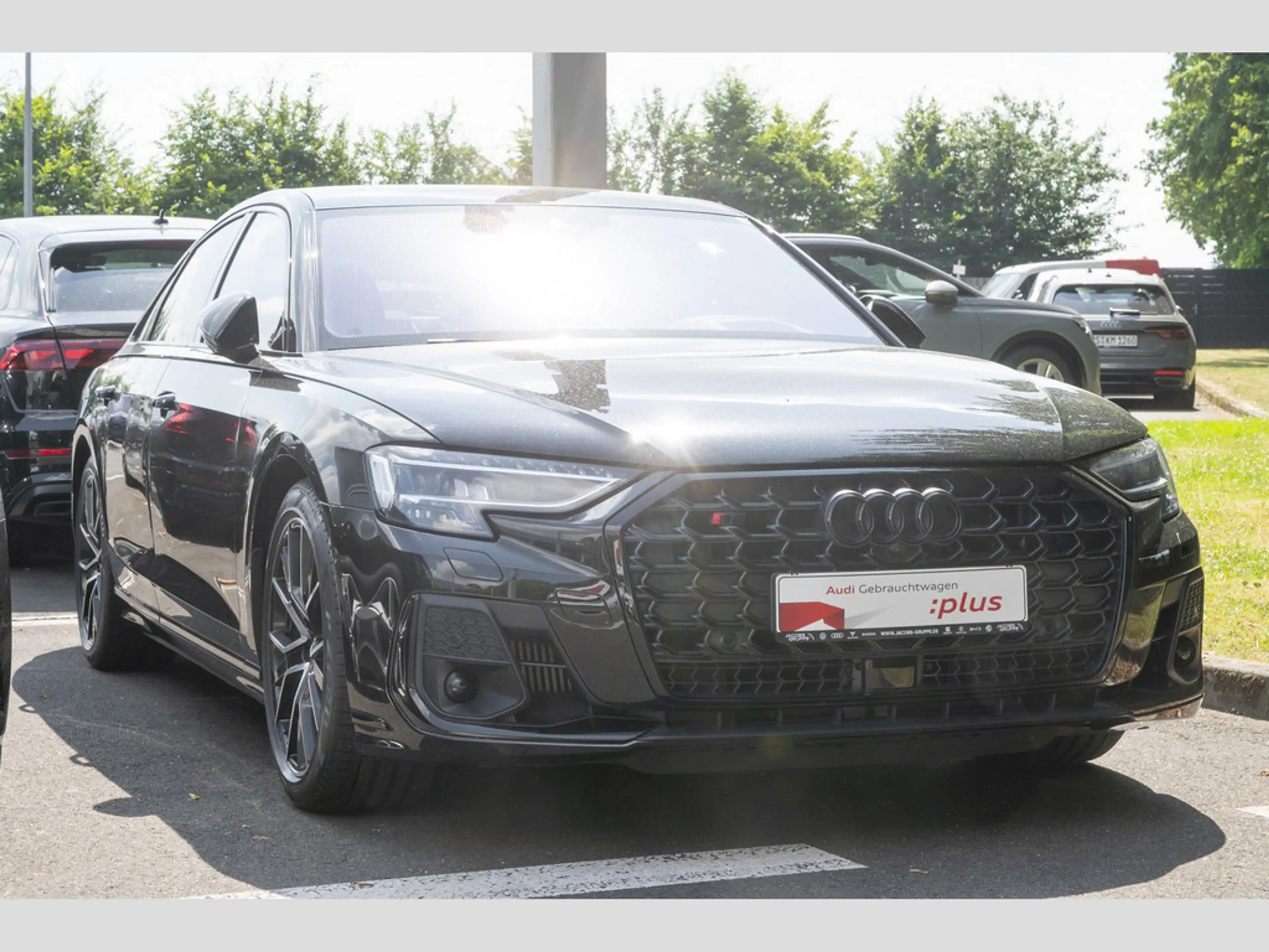 Audi S8 4.0 TFSI quattro Pano/Optik schwarz/HUD/Top View/B&O/Rear Seat Remo — photo 3