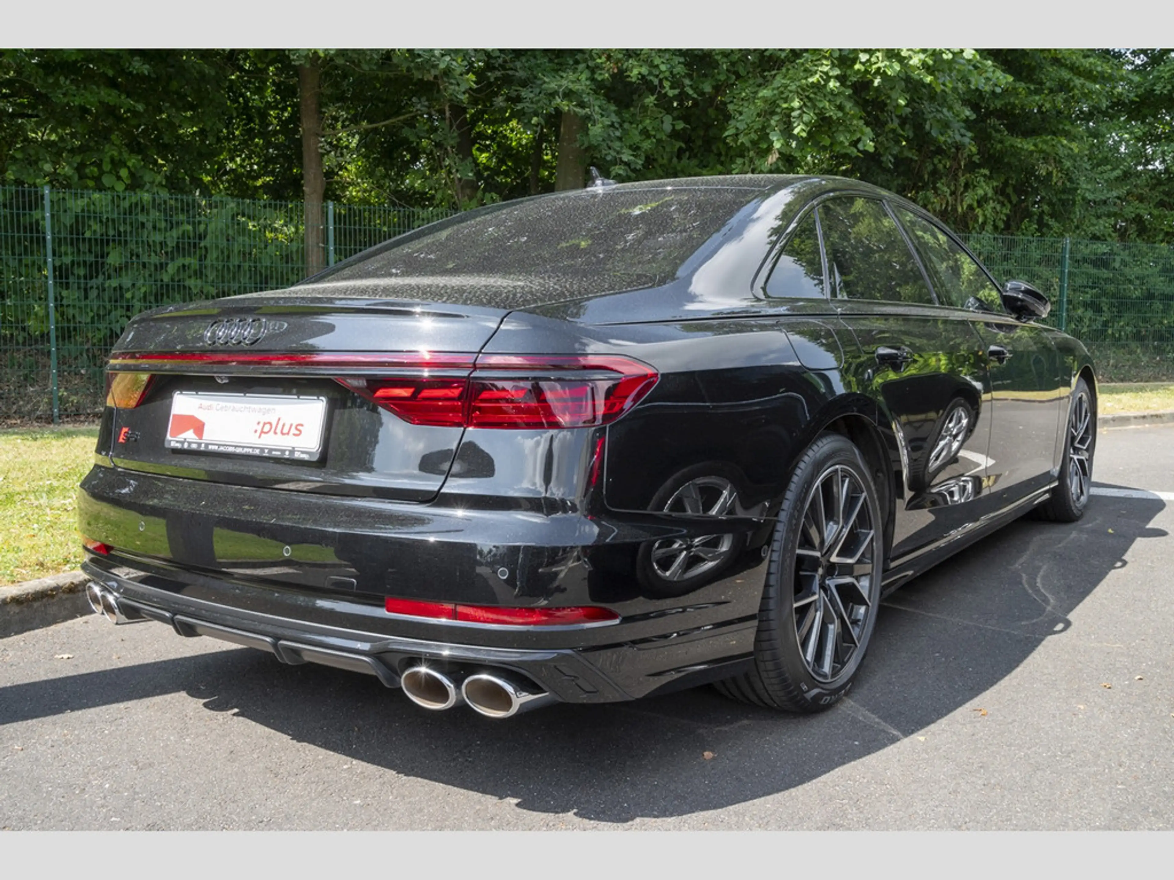Audi S8 4.0 TFSI quattro Pano/Optik schwarz/HUD/Top View/B&O/Rear Seat Remo — photo 4