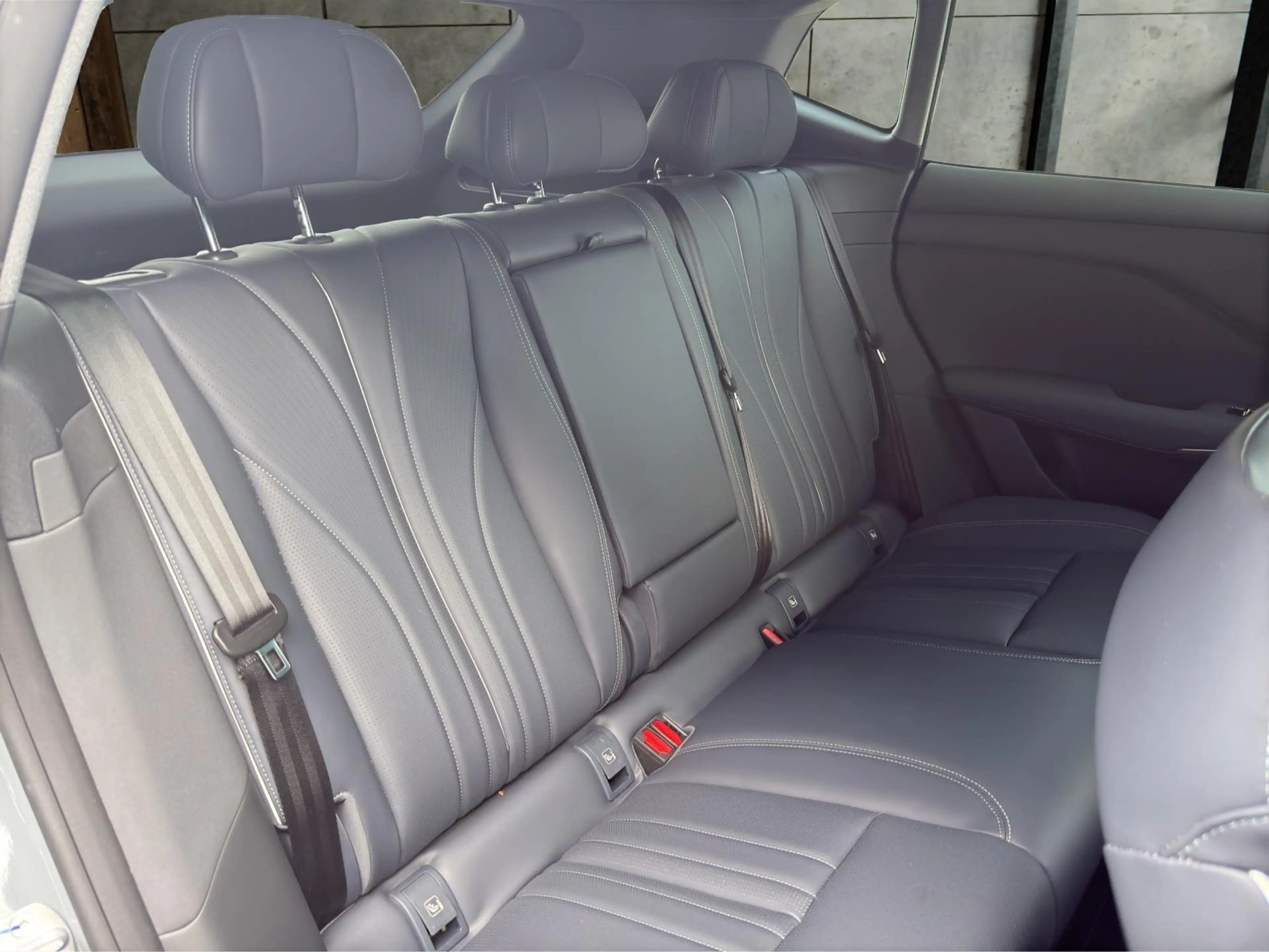 Voyah Courage Business Edition 80 kWh — photo 19