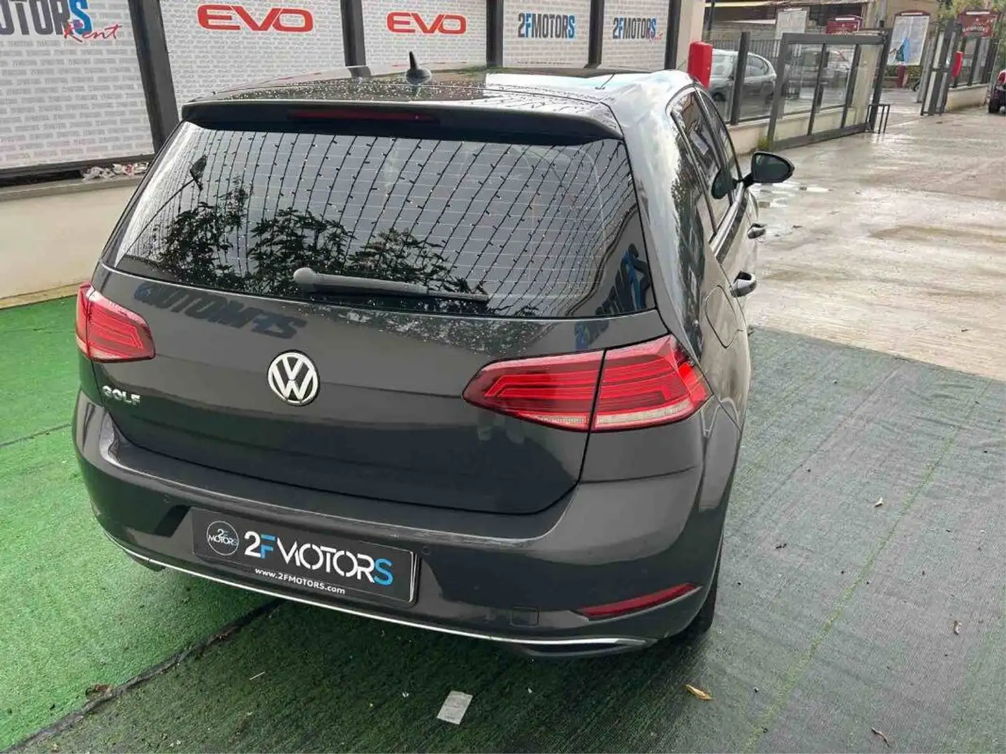 Volkswagen Golf 1.6 tdi Business 115cv Silber - 2