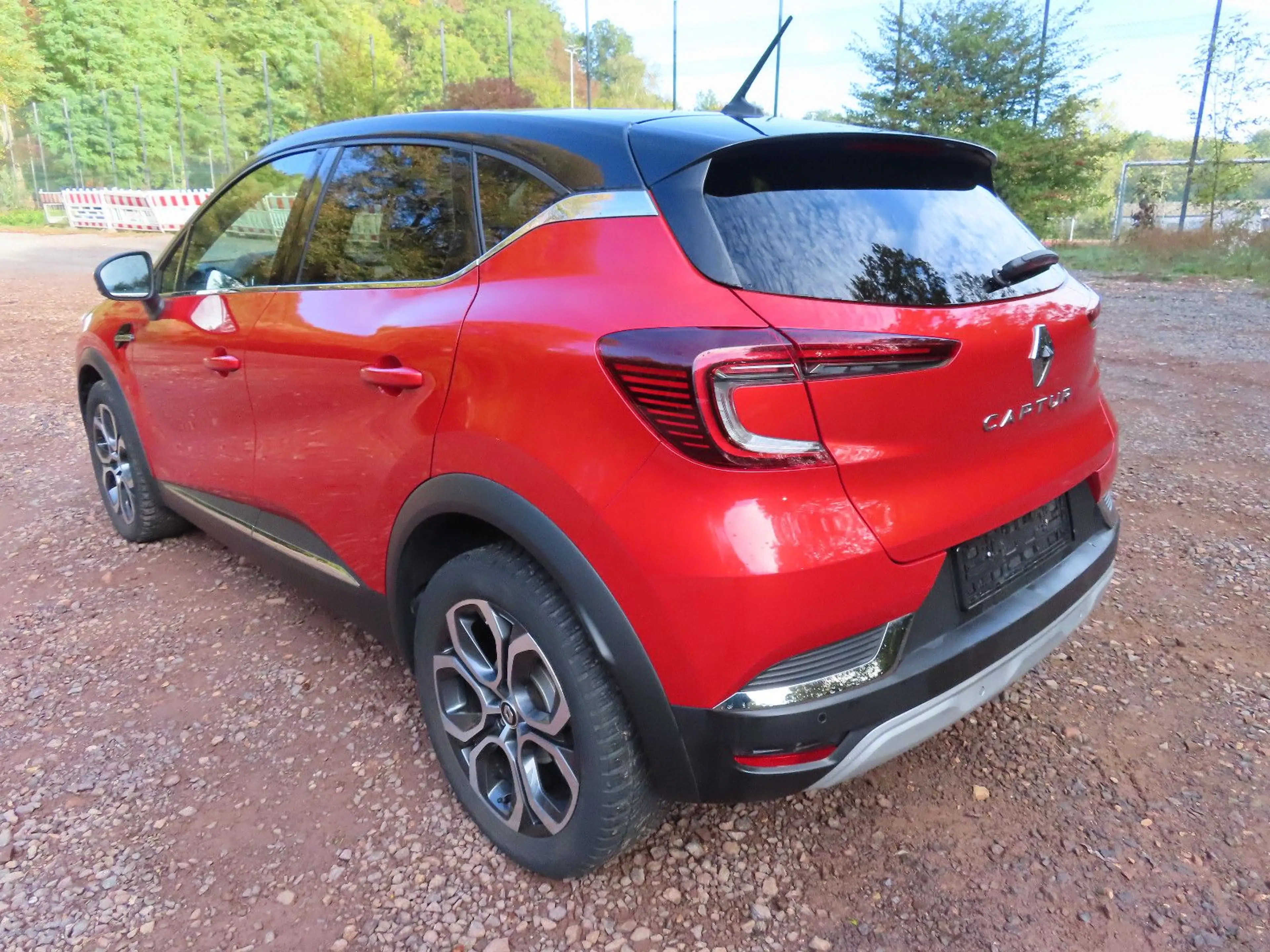 Renault Captur II Intens 1.3 AUT, Kamera, Navi, LED, SHZ — photo 3
