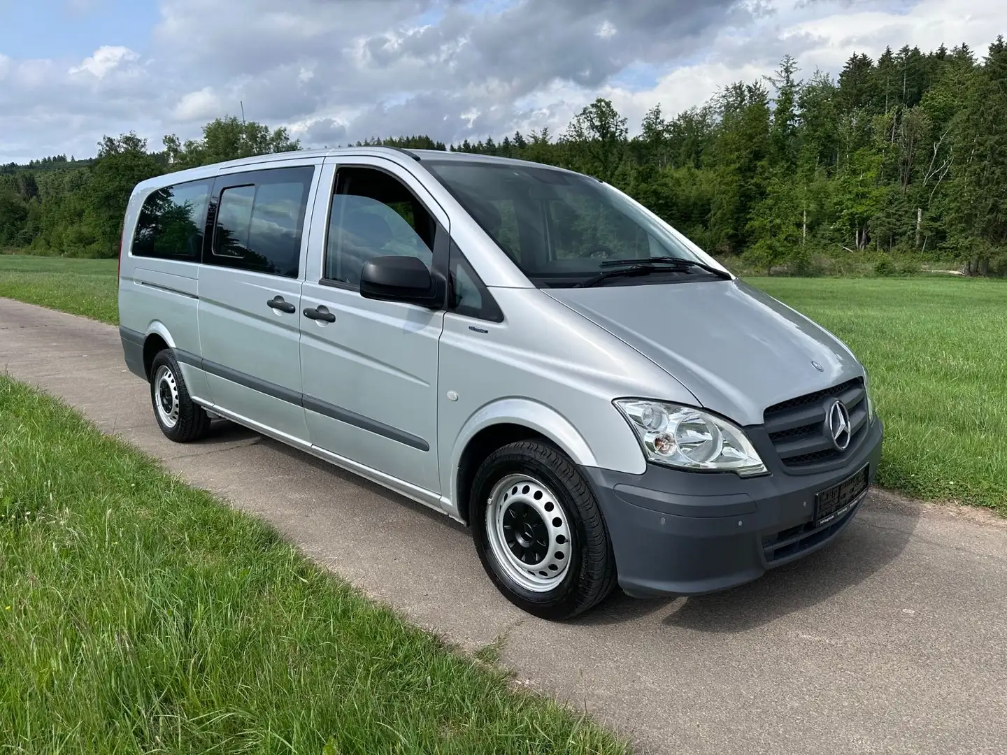Mercedes-Benz Vito Kombi 116 CDI extralang Automatik AHK Срібний - 2