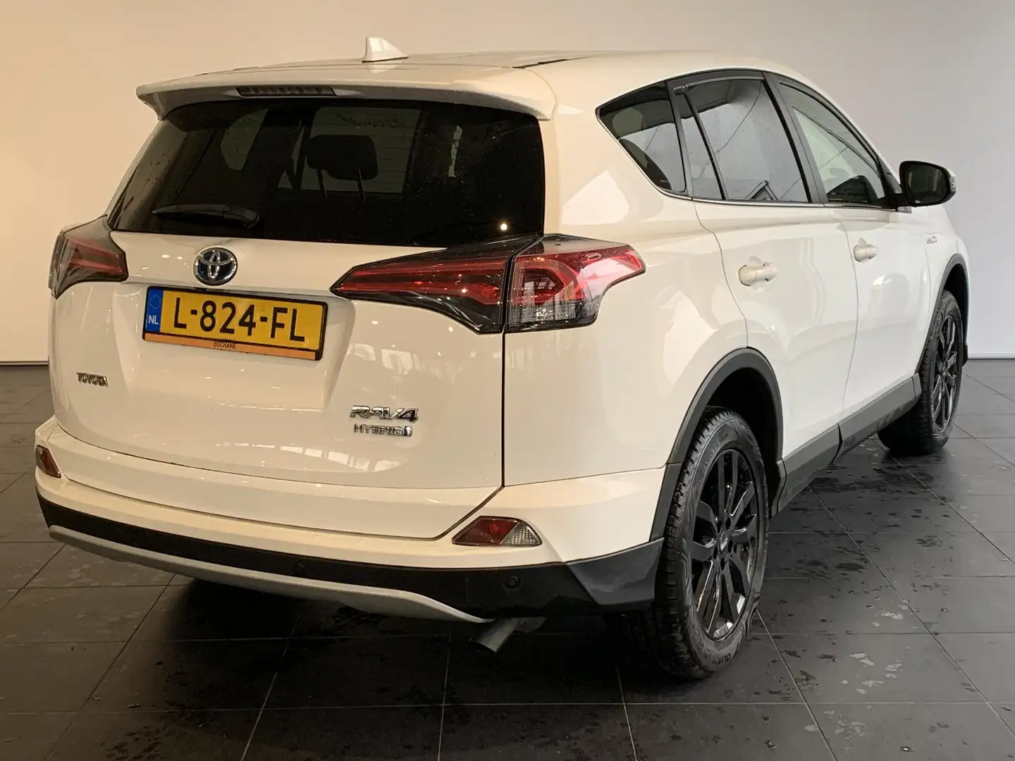 Toyota RAV 4 2.5 Hybrid AWD Style NAVIGATIE | ACHTERUITRIJCAMER Wit - 2