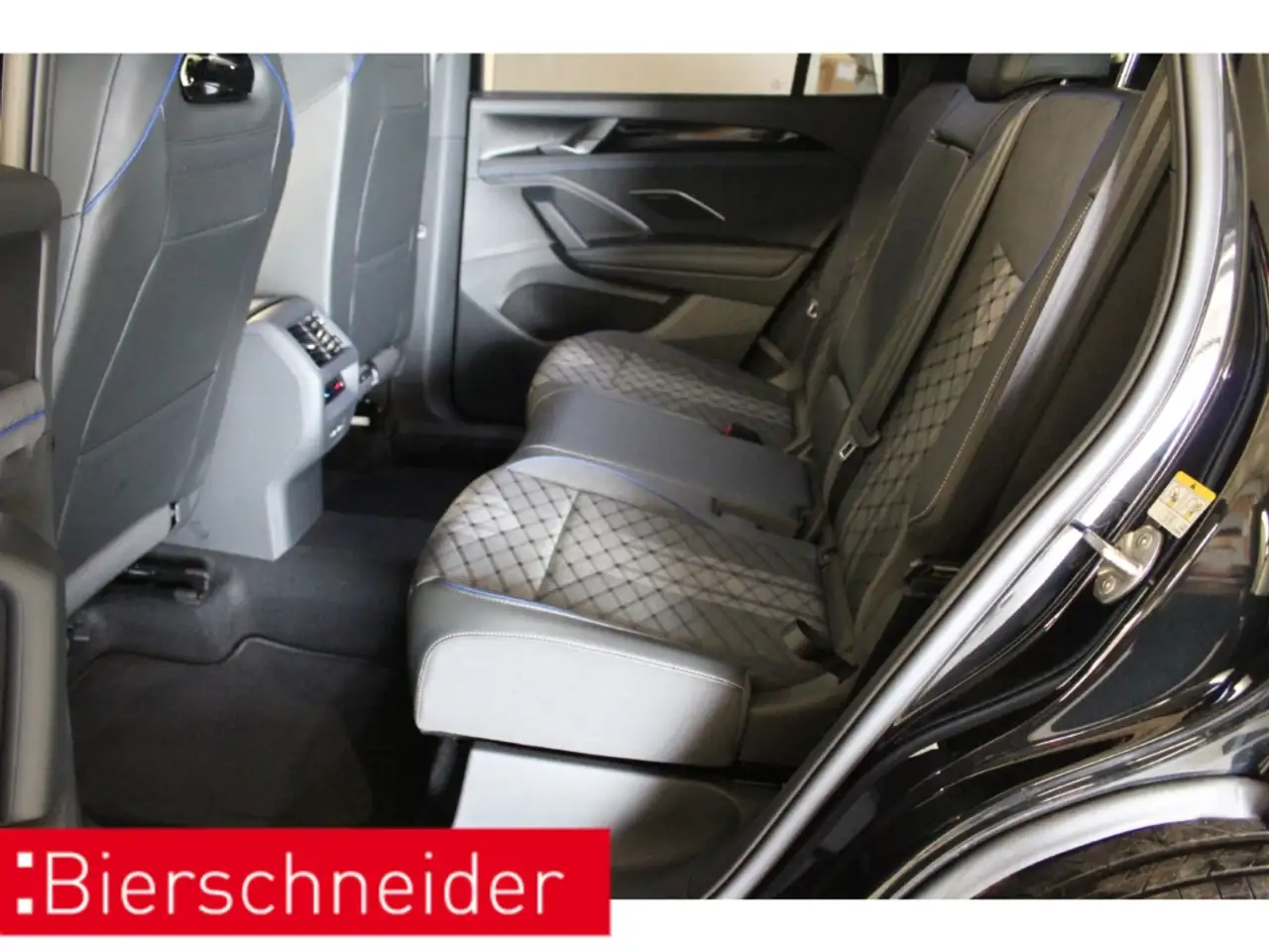 Volkswagen Tayron 1.5 TSI DSG e-Hybrid 2x R-Line Black Style AHK MAT 13