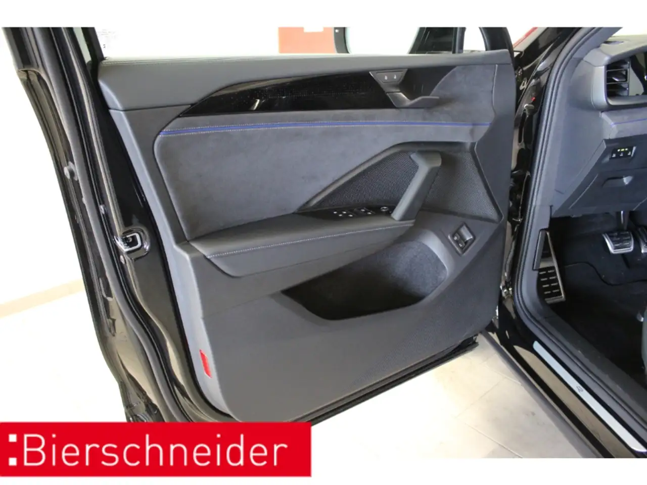 Volkswagen Tayron 1.5 TSI DSG e-Hybrid 2x R-Line Black Style AHK MAT 10