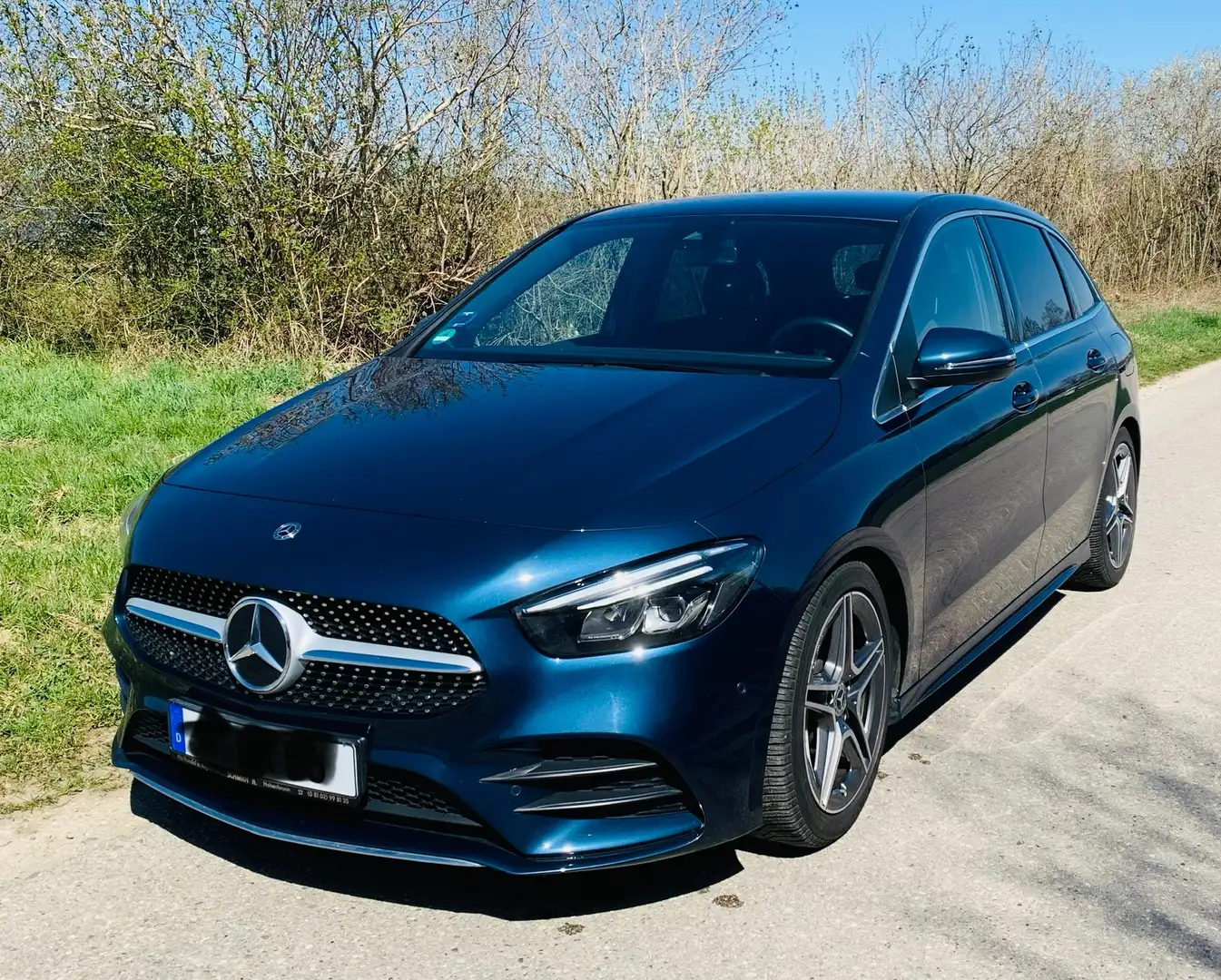 Mercedes-Benz B 200 B 200 7G-DCT AMG Line - 1