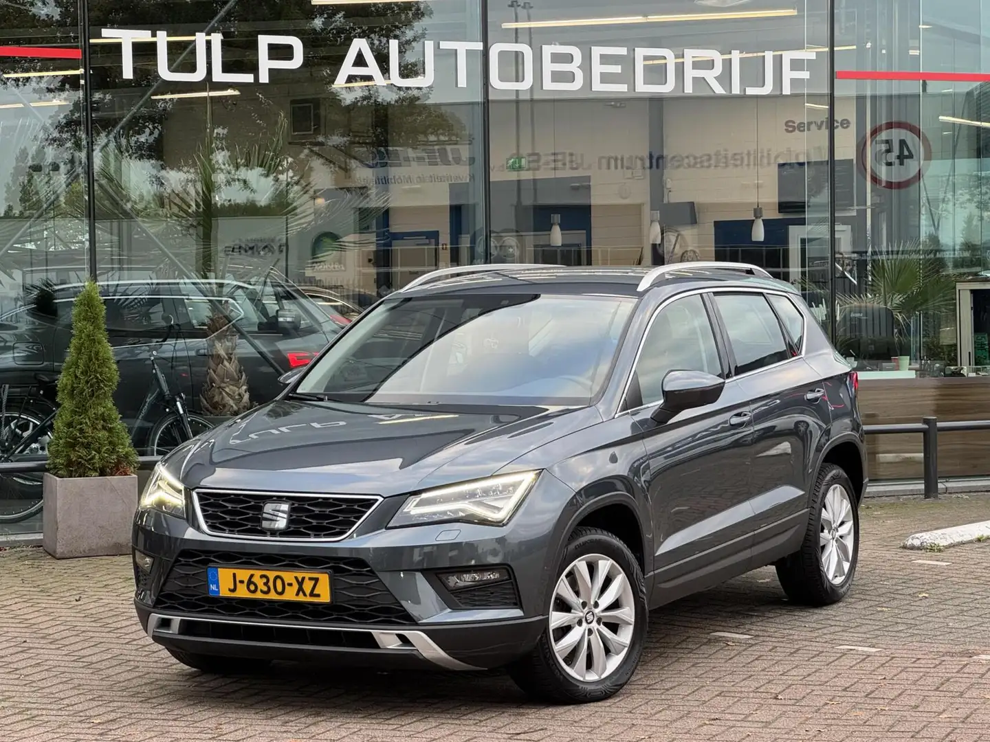 SEAT Ateca 1.4 EcoTSI Style Automaat 2017 1e eigenaar Grijs - 2