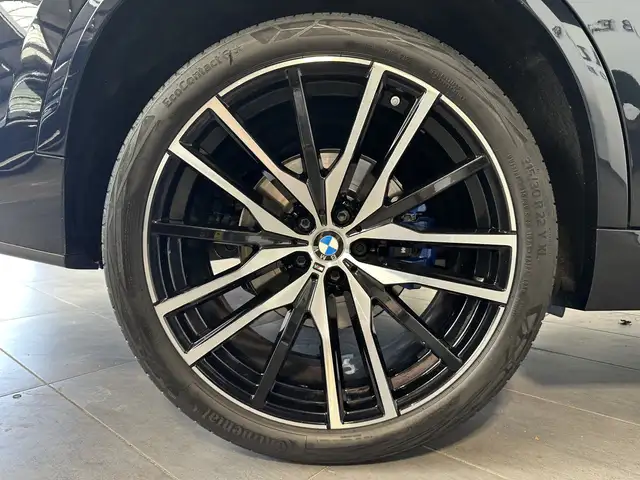 BMW X5 X5 view 3
