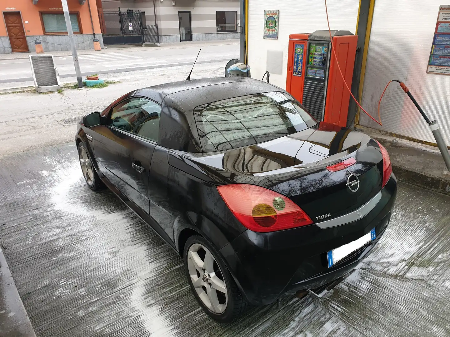 Opel Tigra Twintop 1.4 Sport - 1