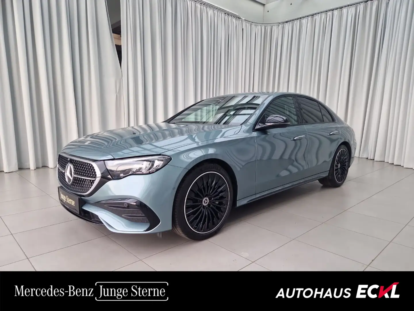 Mercedes-Benz E 220 d Limousine SpurW Winterp. SportS. Silber - 1