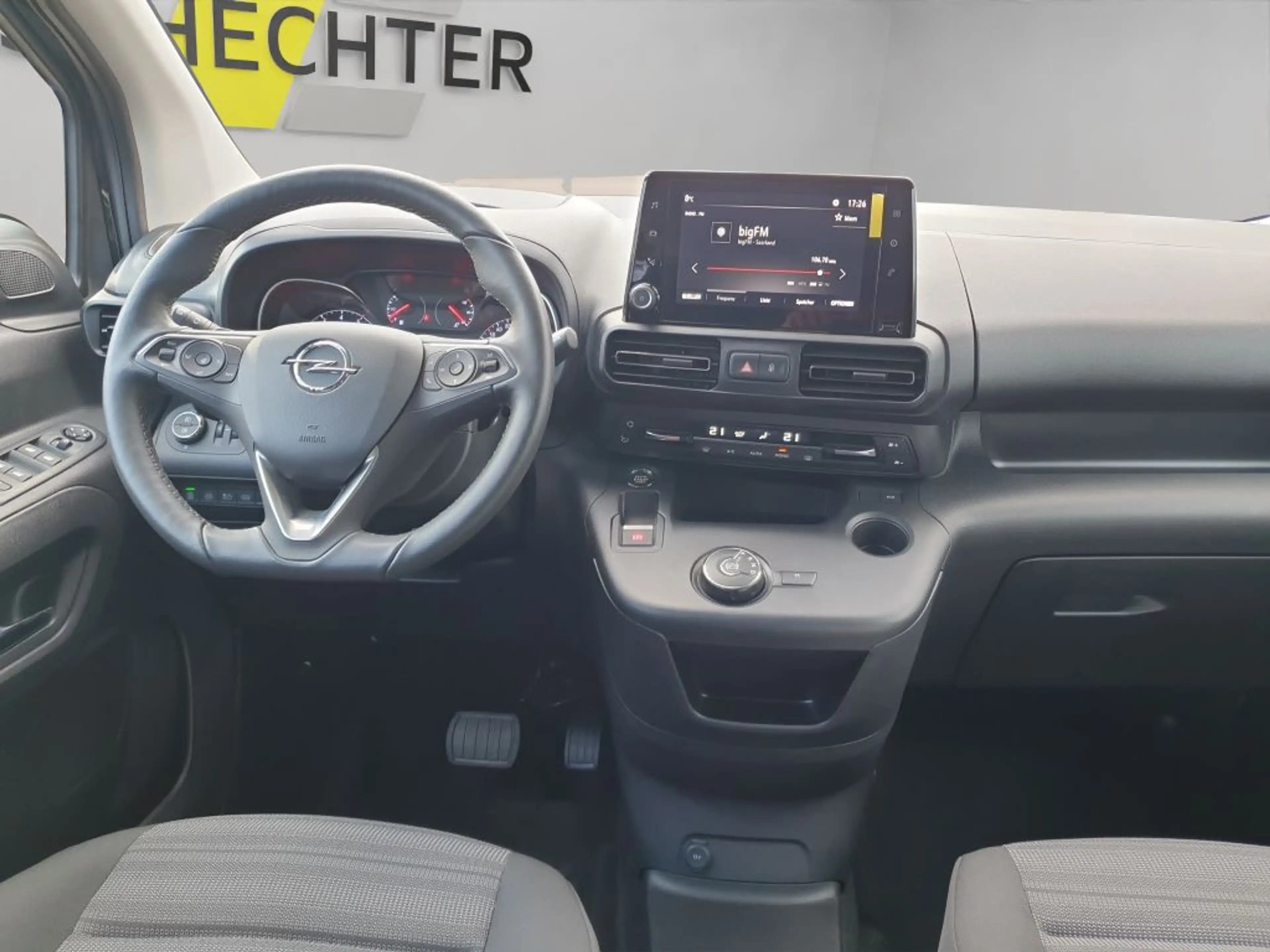 Opel Combo Life 1.5 D Start/Stop Ultimate N1 — photo 11
