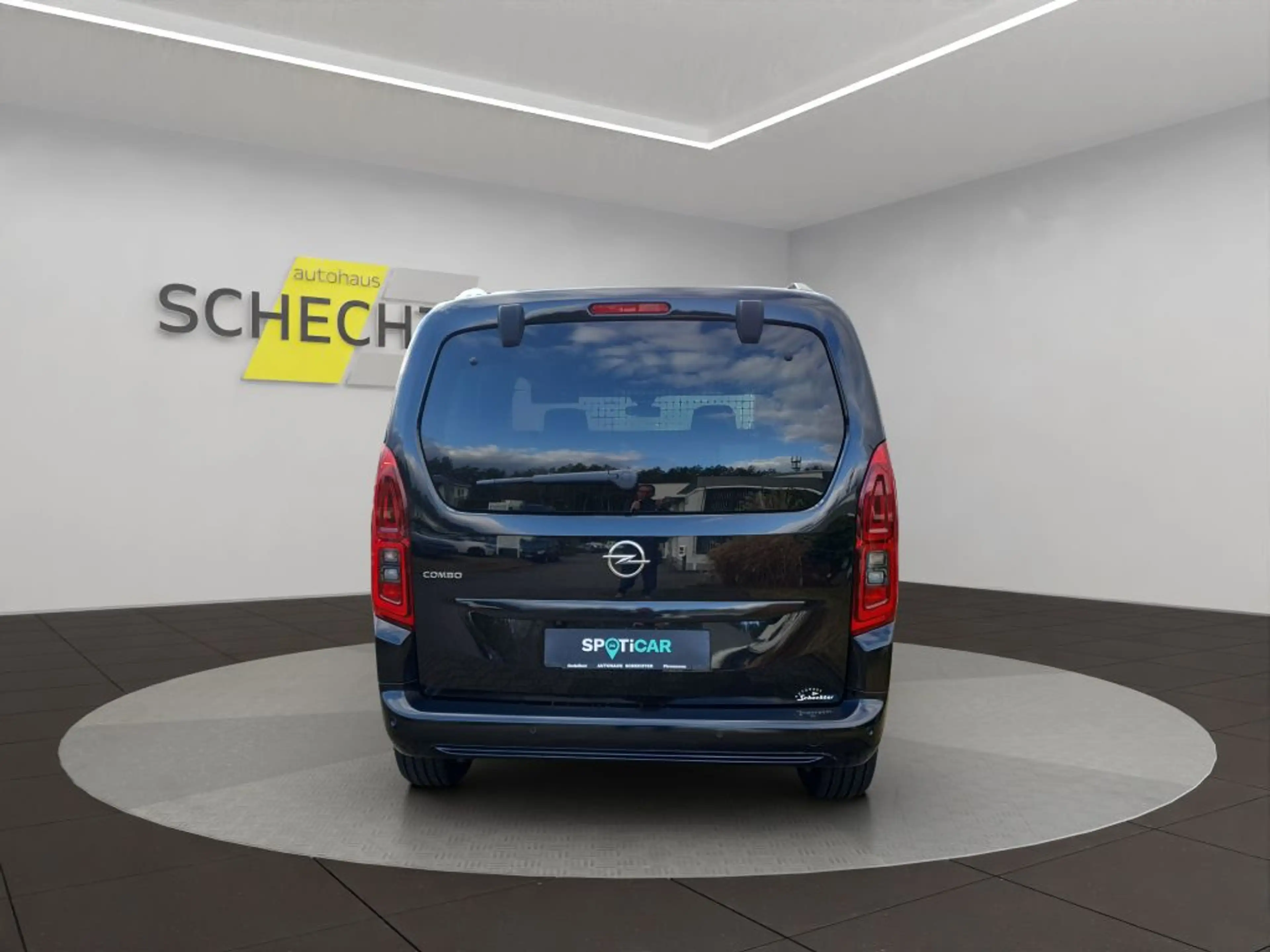 Opel Combo Life 1.5 D Start/Stop Ultimate N1 — photo 4