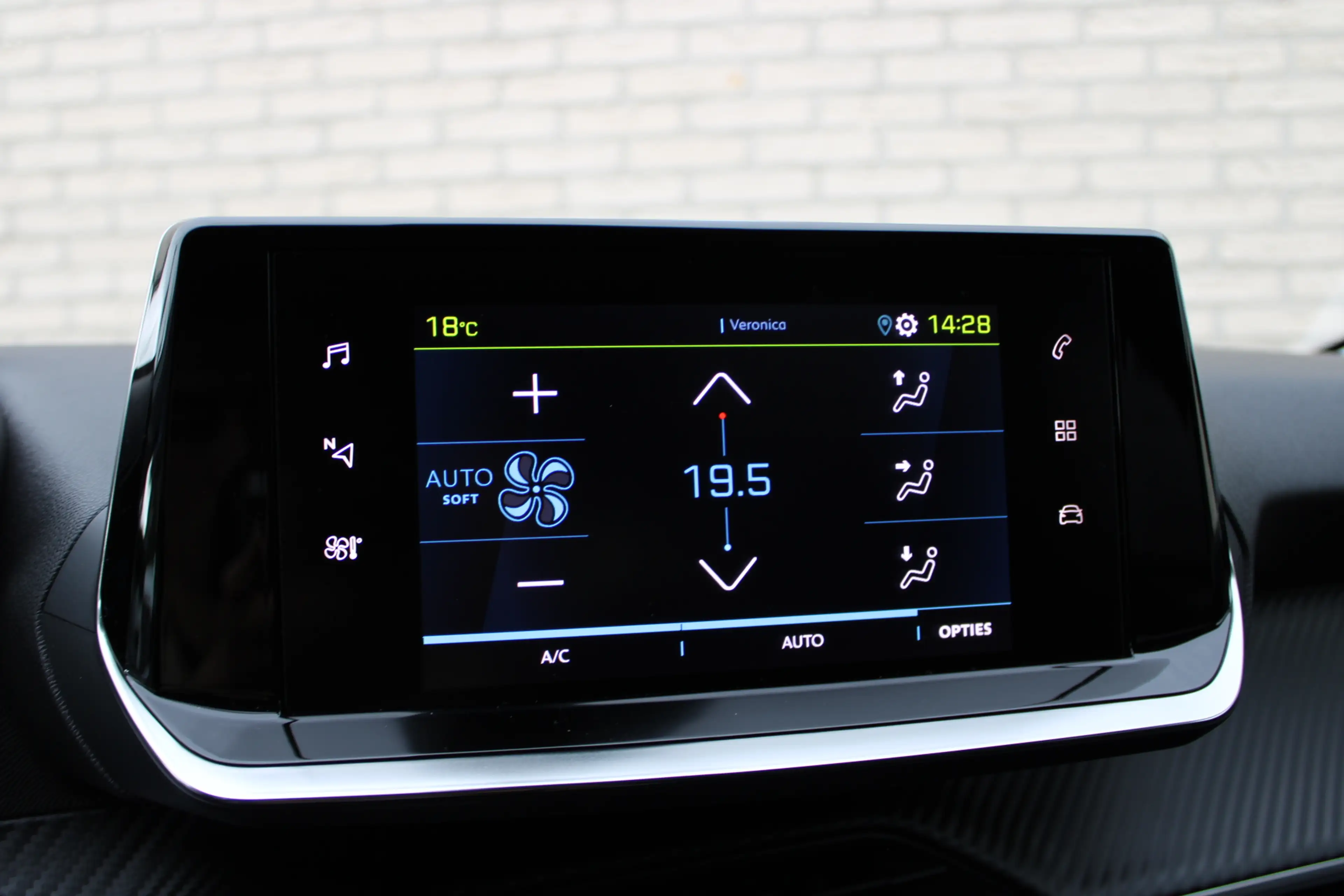 Peugeot e-208 EV Active 50 kWh | Cruise control | Carplay | Stoe — photo 22