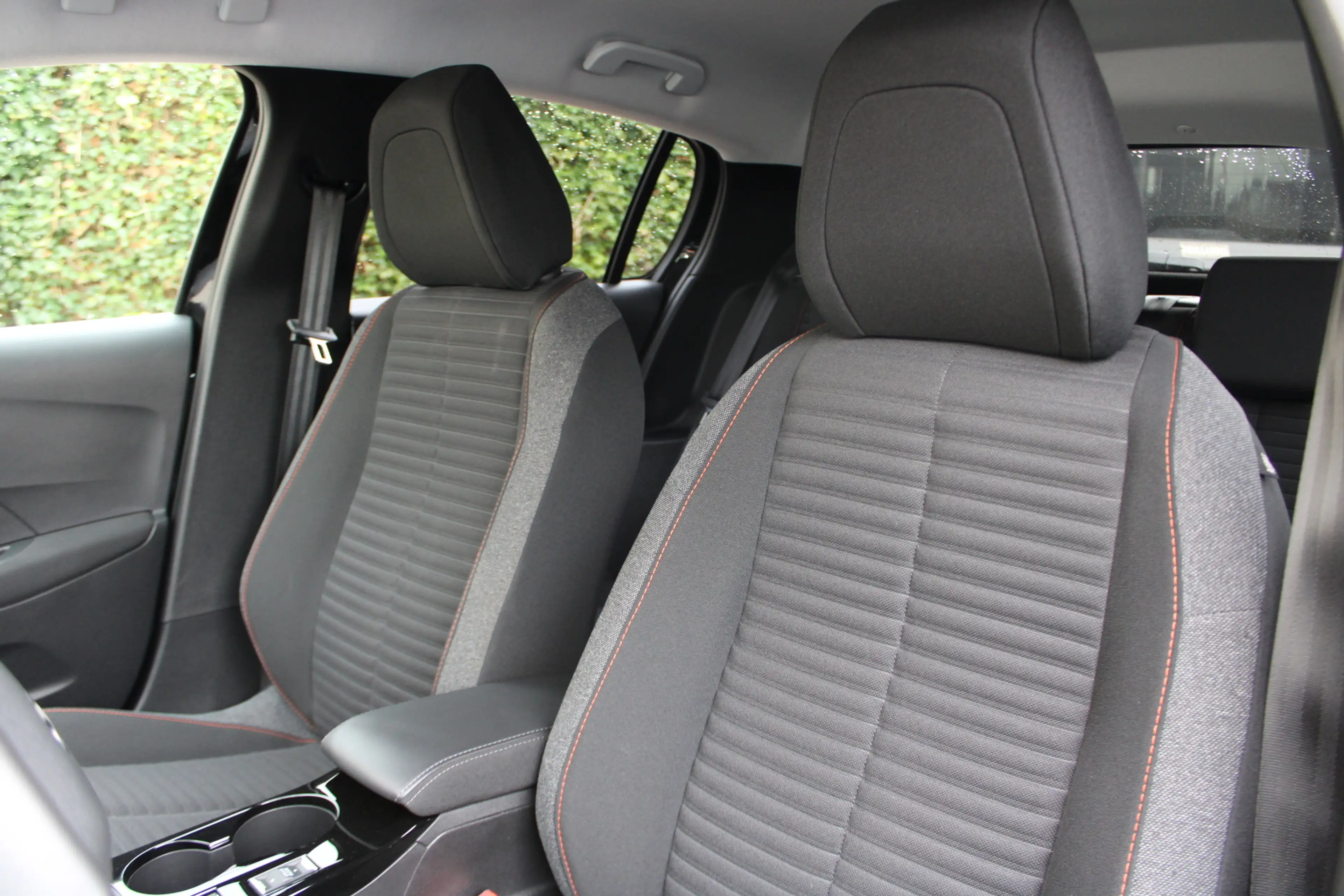Peugeot e-208 EV Active 50 kWh | Cruise control | Carplay | Stoe — photo 23