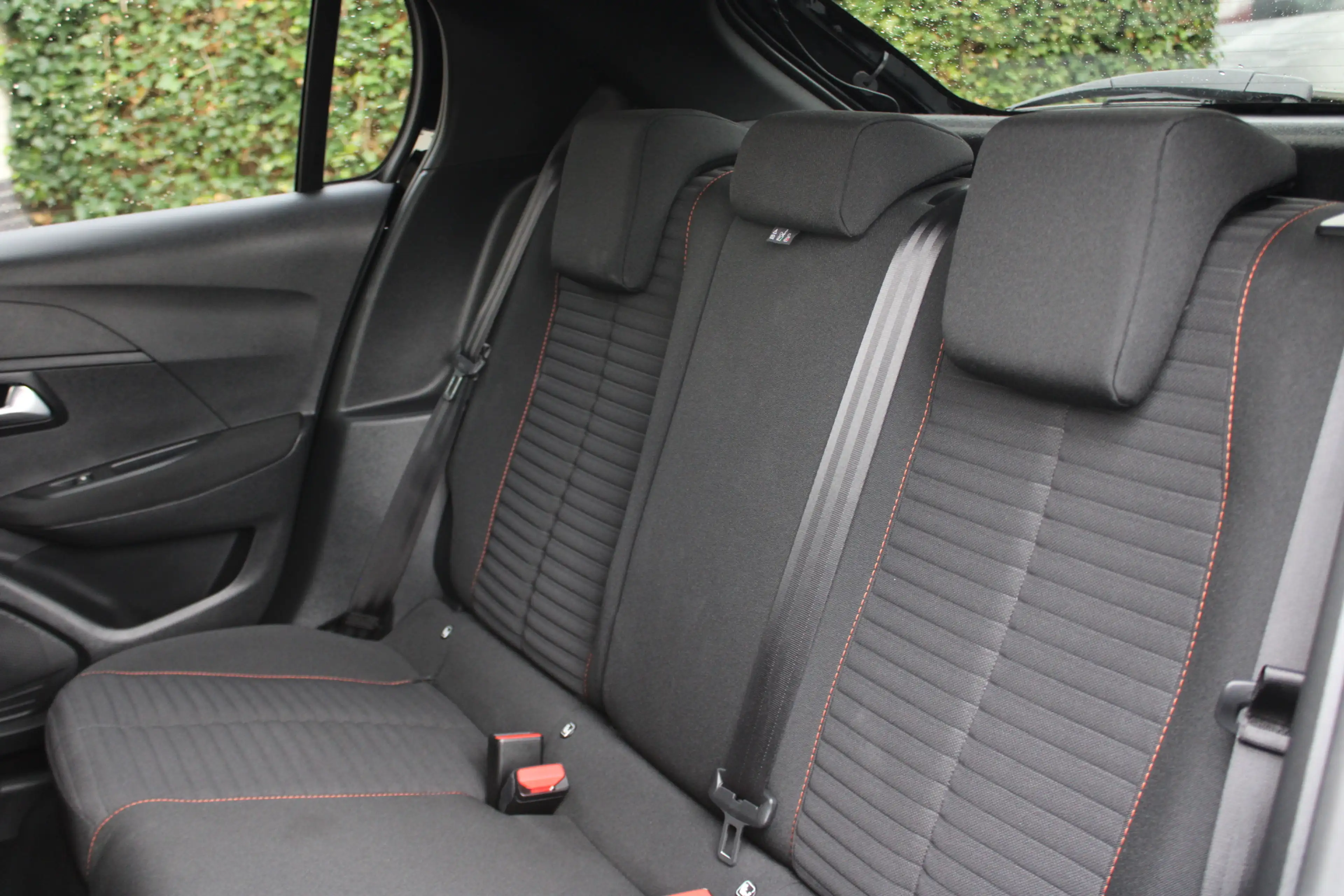 Peugeot e-208 EV Active 50 kWh | Cruise control | Carplay | Stoe — photo 27