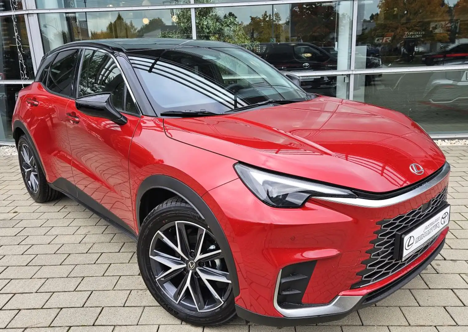 Lexus LBX FWD Emotion Rojo - 1