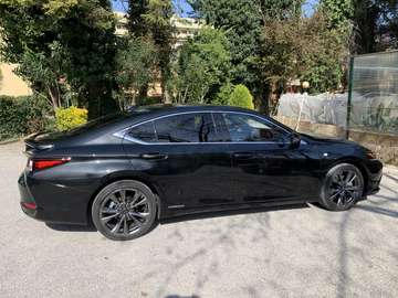 300h 2.5 F Sport cvt