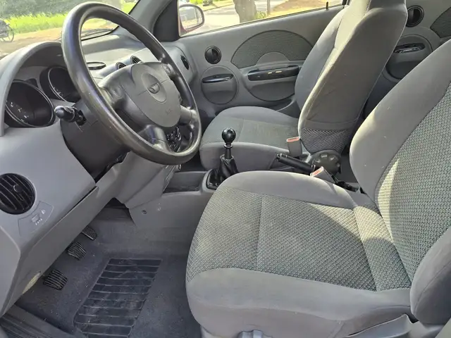 Daewoo Kalos view 10