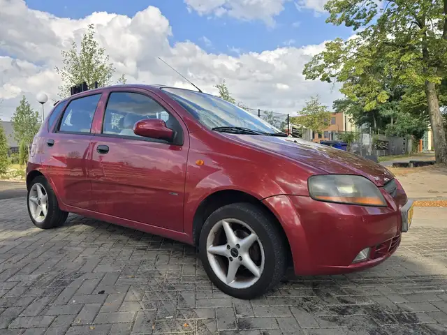 Daewoo Kalos view 4