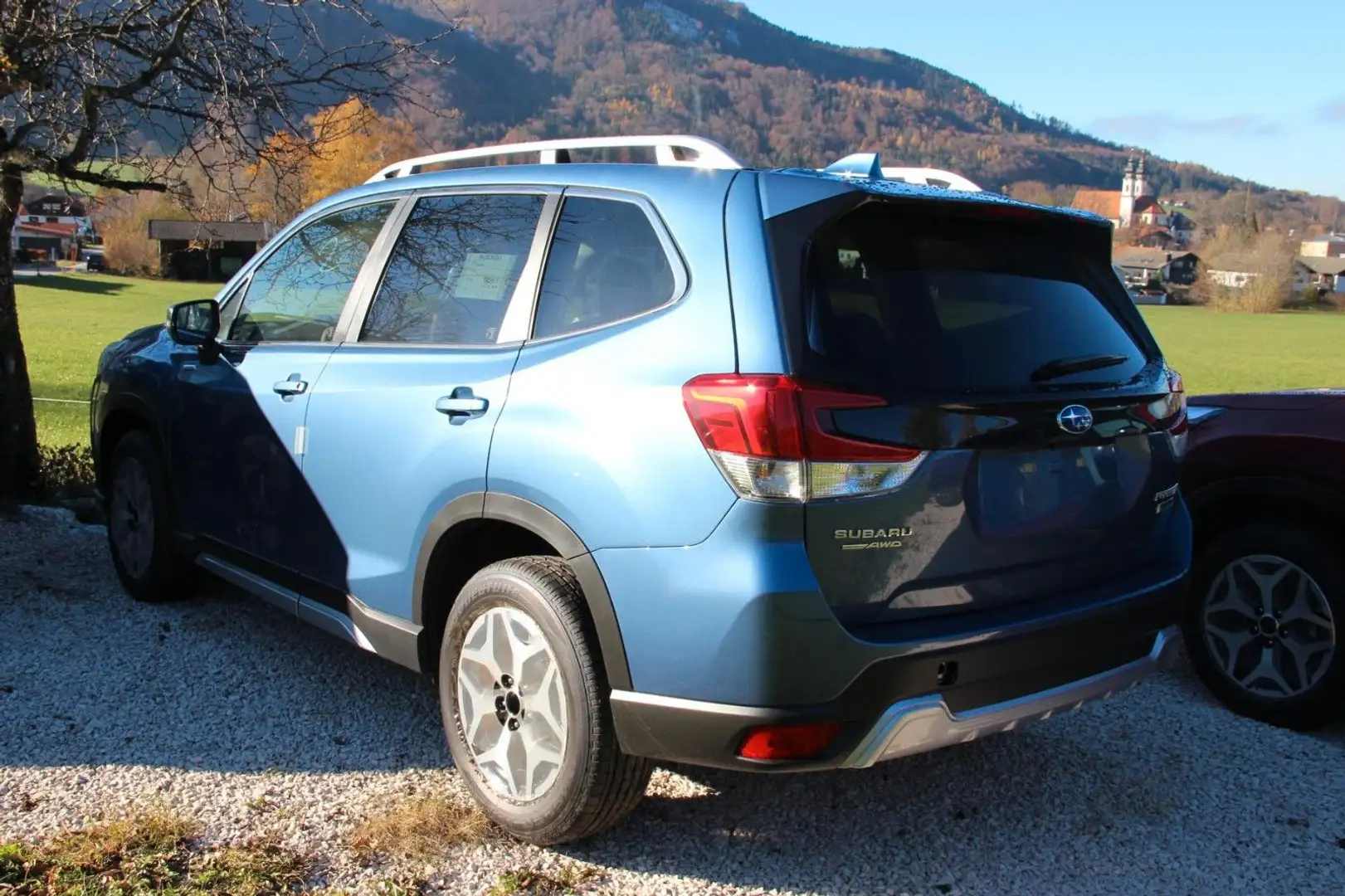 Subaru Forester 2.0ie Active Lineartronic Blau - 2