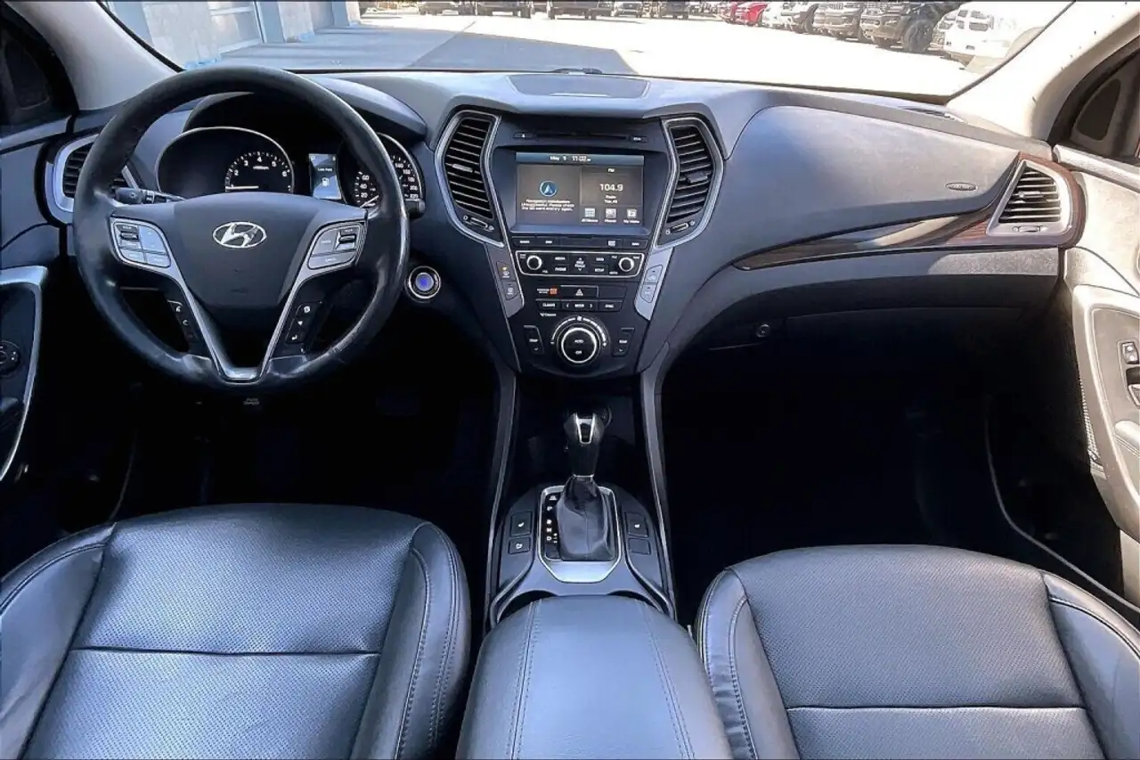 Hyundai SANTA FE снимка Hyundai SANTA FE