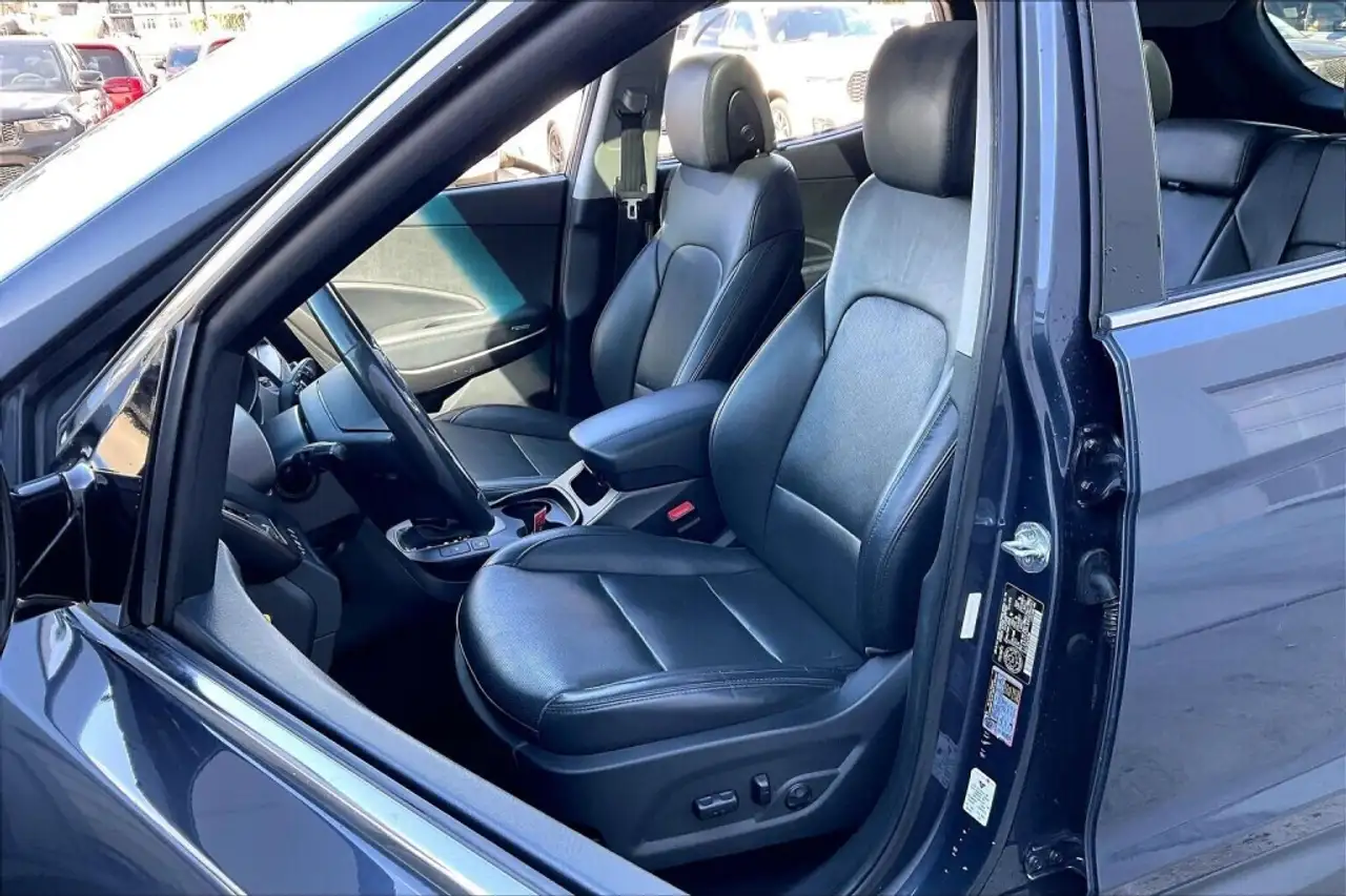 Hyundai SANTA FE снимка Hyundai SANTA FE