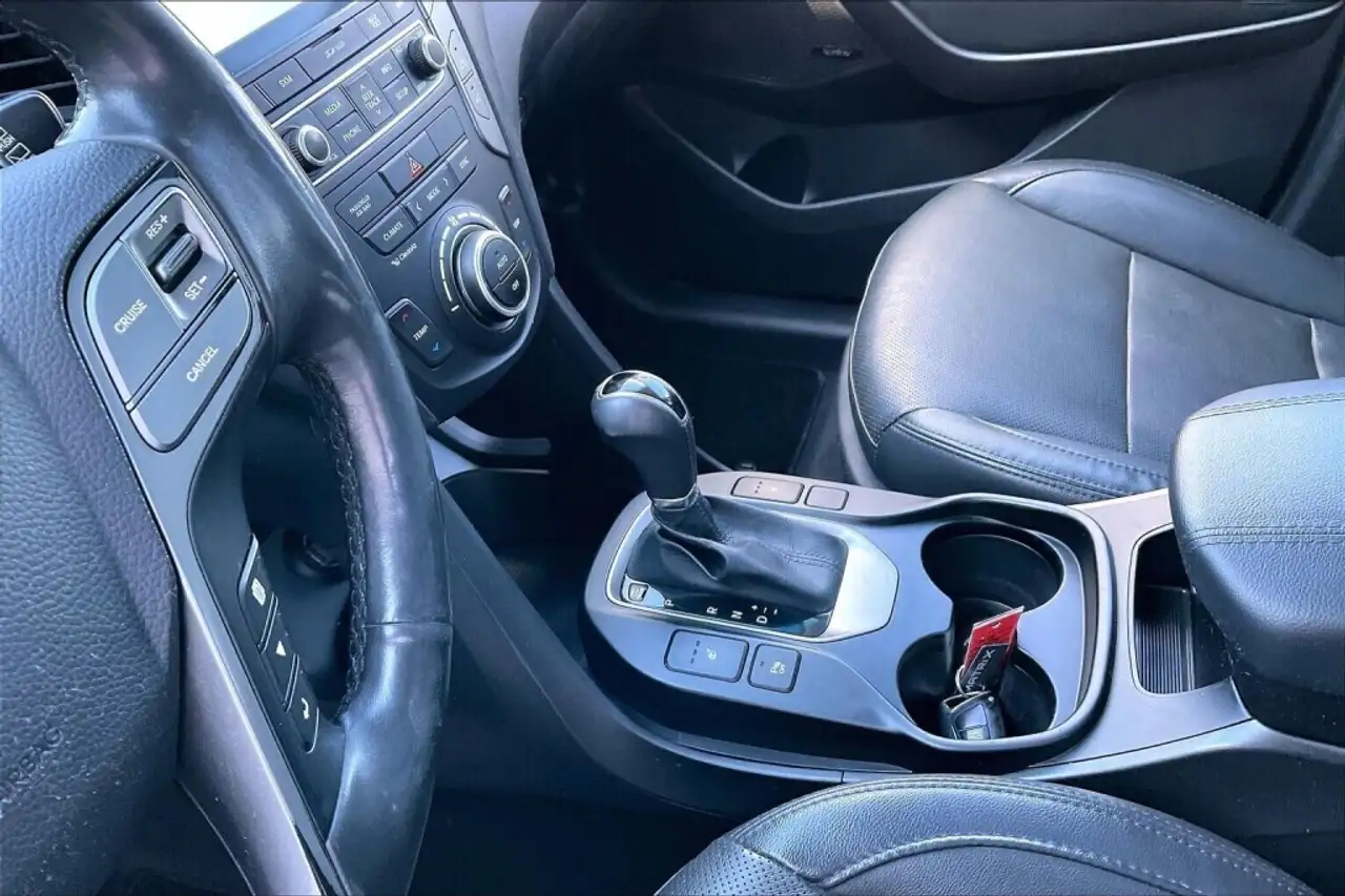 Hyundai SANTA FE снимка Hyundai SANTA FE