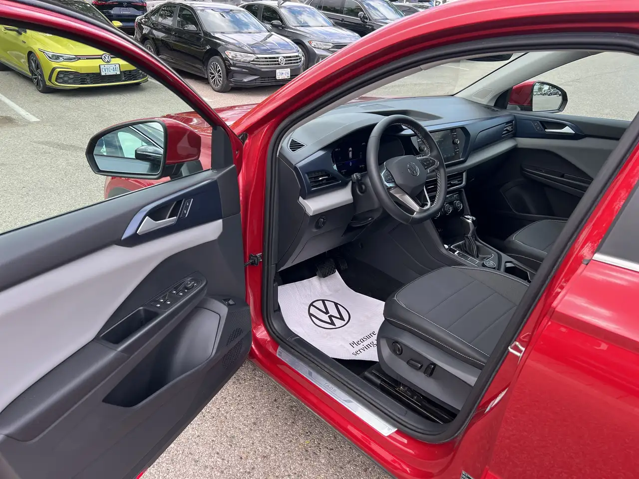 Volkswagen Taos снимка Volkswagen Taos